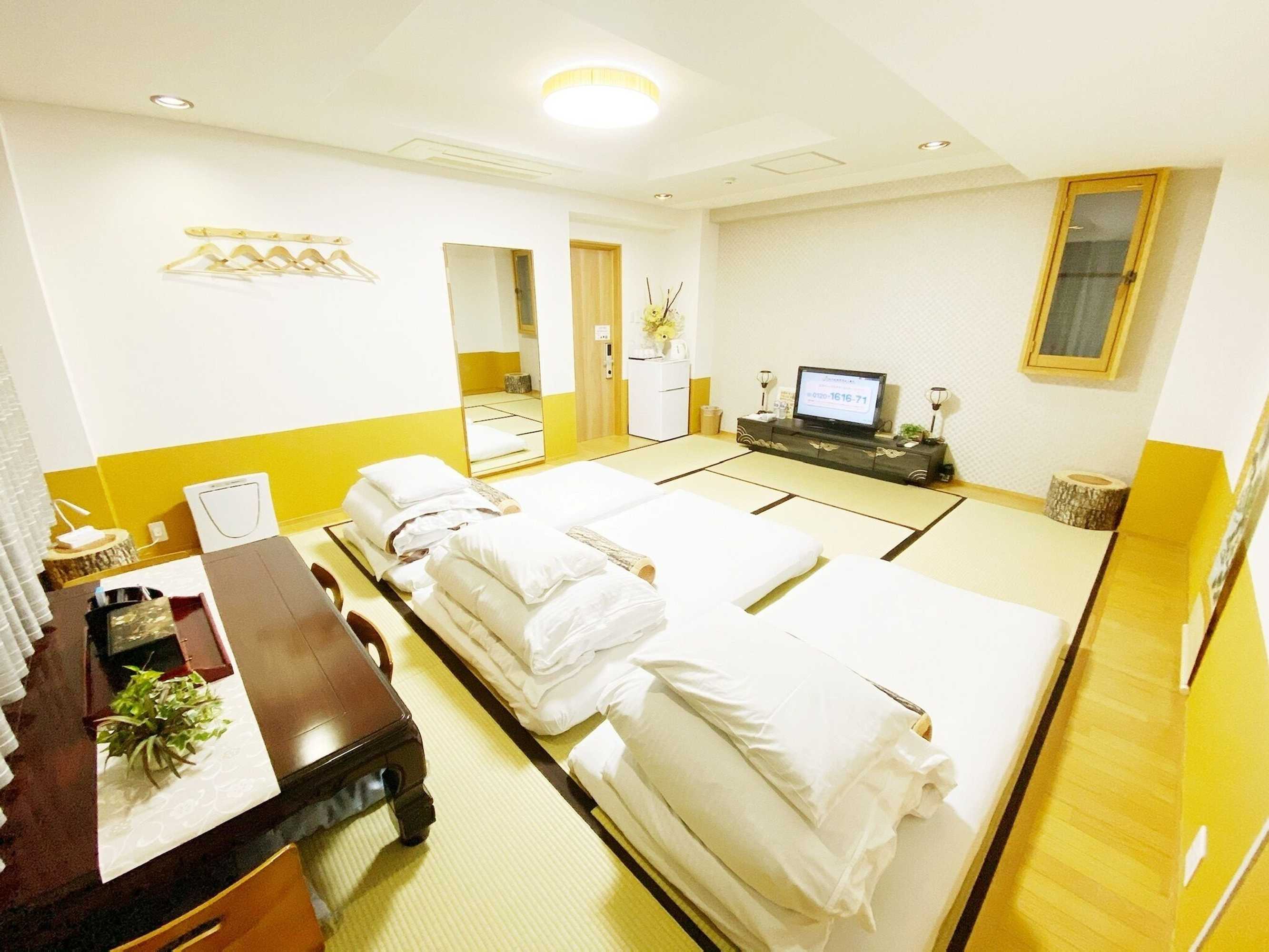 Gift card for Guesthouse017徳島個室 飲食街中心 阿波踊り会館7分 文理&徳島大学 アスティとくしま車8分 Gift card for Guesthouse017徳島個室 飲食街中心 阿波踊り会館7分 文理&徳島大学 アスティとくしま車8分