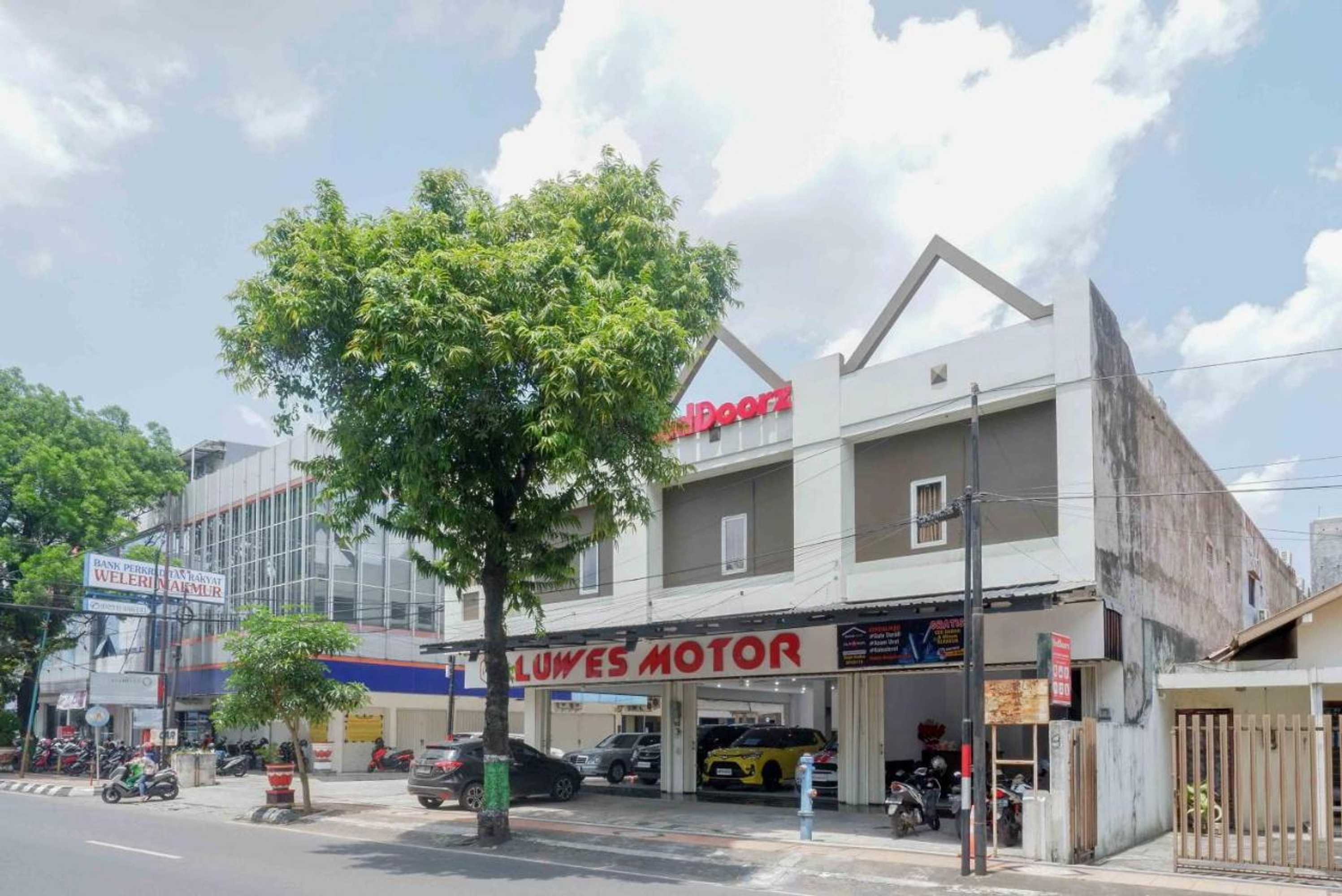 Gift card for Reddoorz Near Simpang Tujuh Kudus