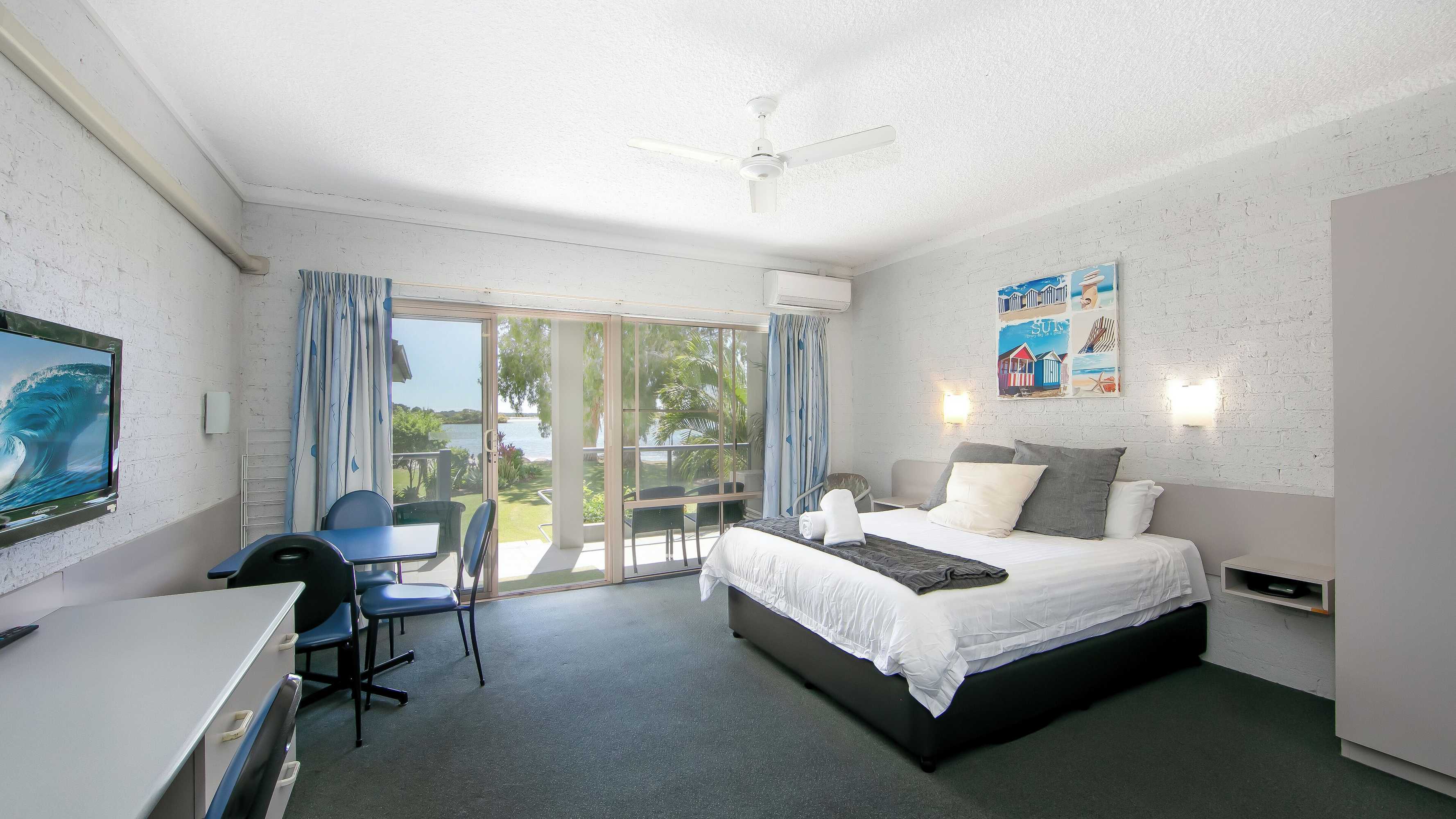 Gift card for Moby Dick Waterfront Resort Motel Gift card for Moby Dick Waterfront Resort Motel