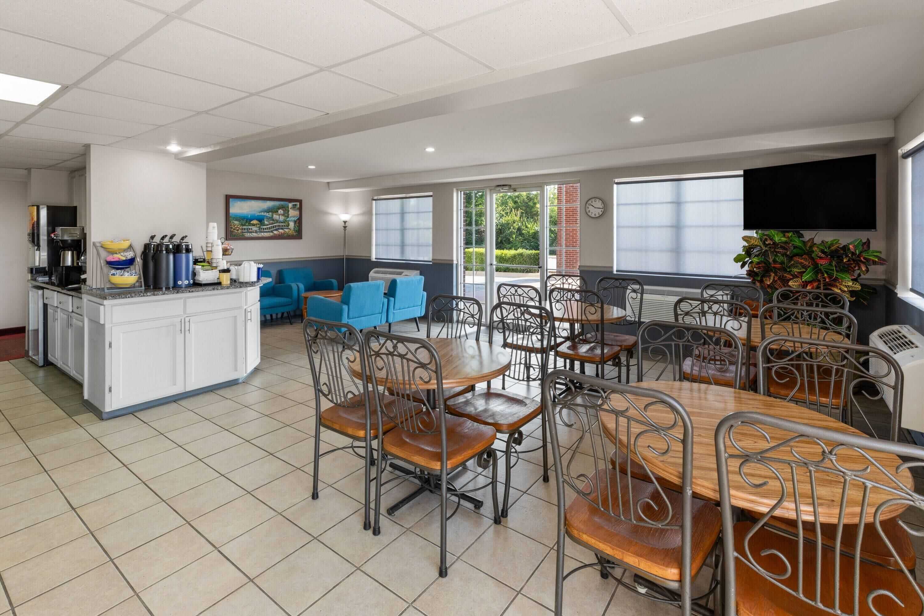 Gift card for Days Inn by Wyndham Mountain Home