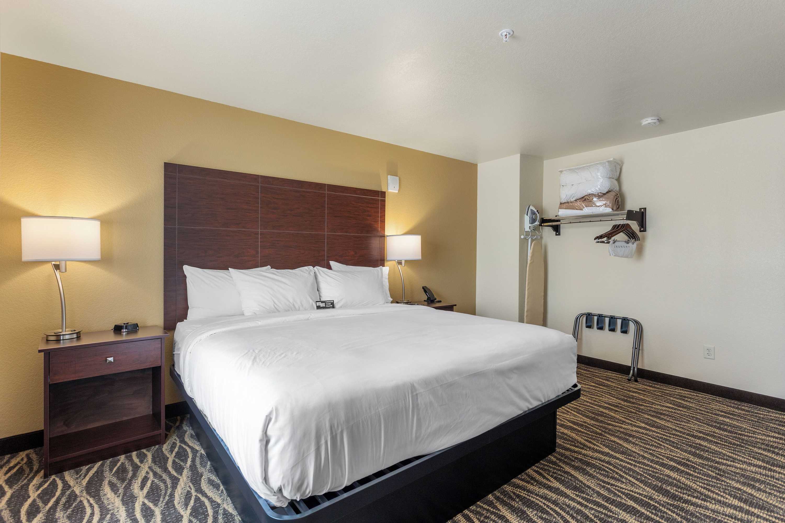 Gift card for Cobblestone Hotel & Suites - De Pere/green Bay Gift card for Cobblestone Hotel & Suites - De Pere/green Bay