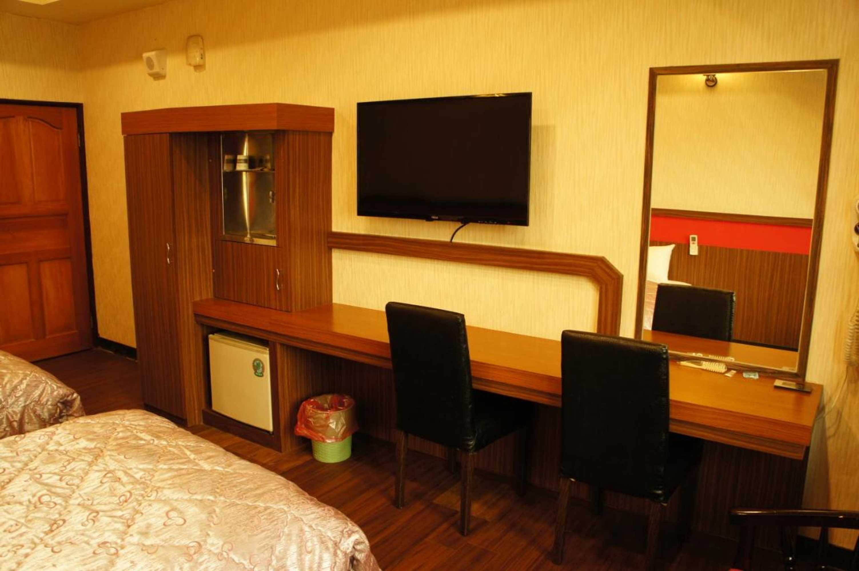 Gift card for Paris Motel