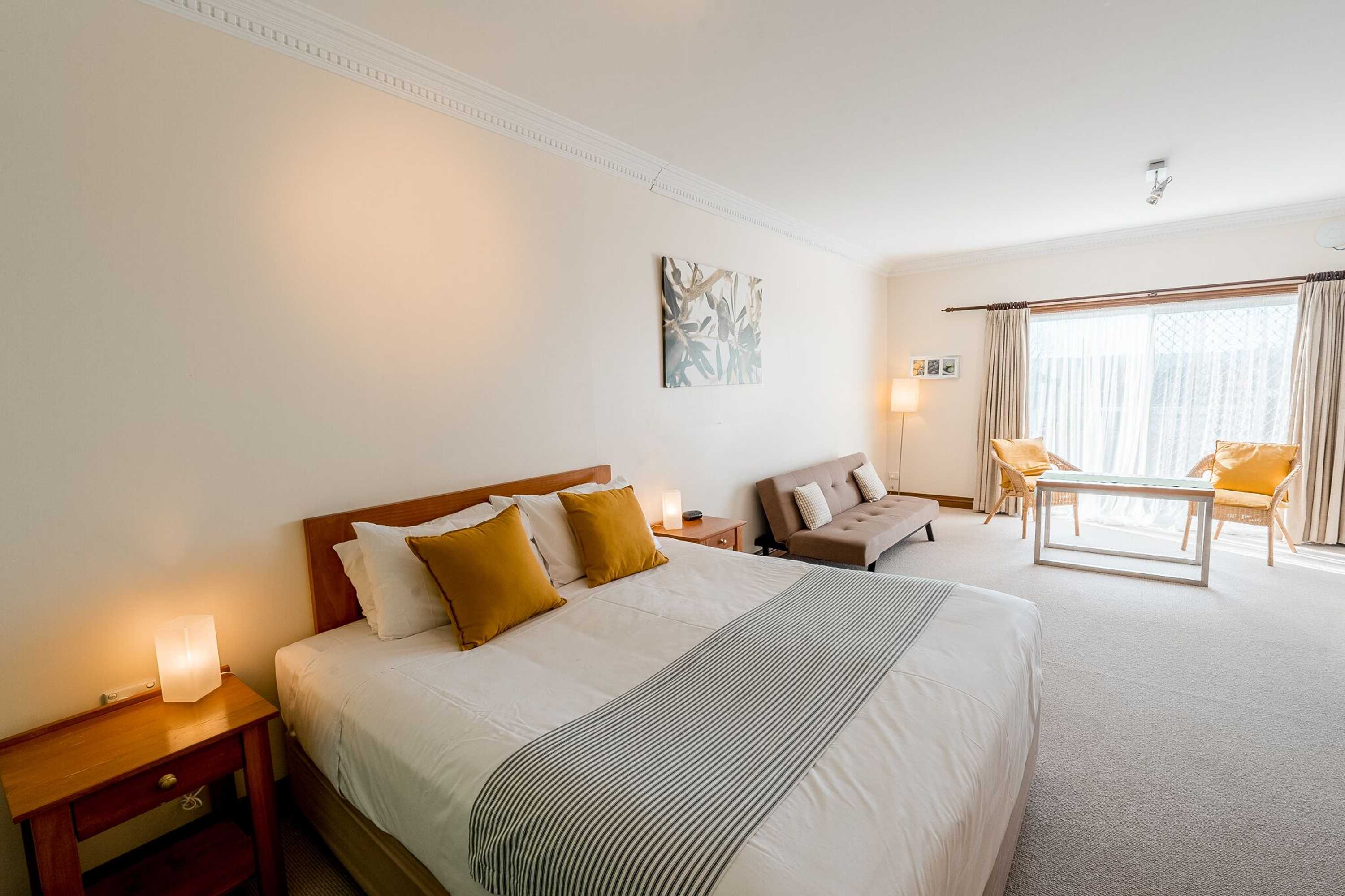 Gift card for The Henry Parkes Motel Tenterfield Gift card for The Henry Parkes Motel Tenterfield
