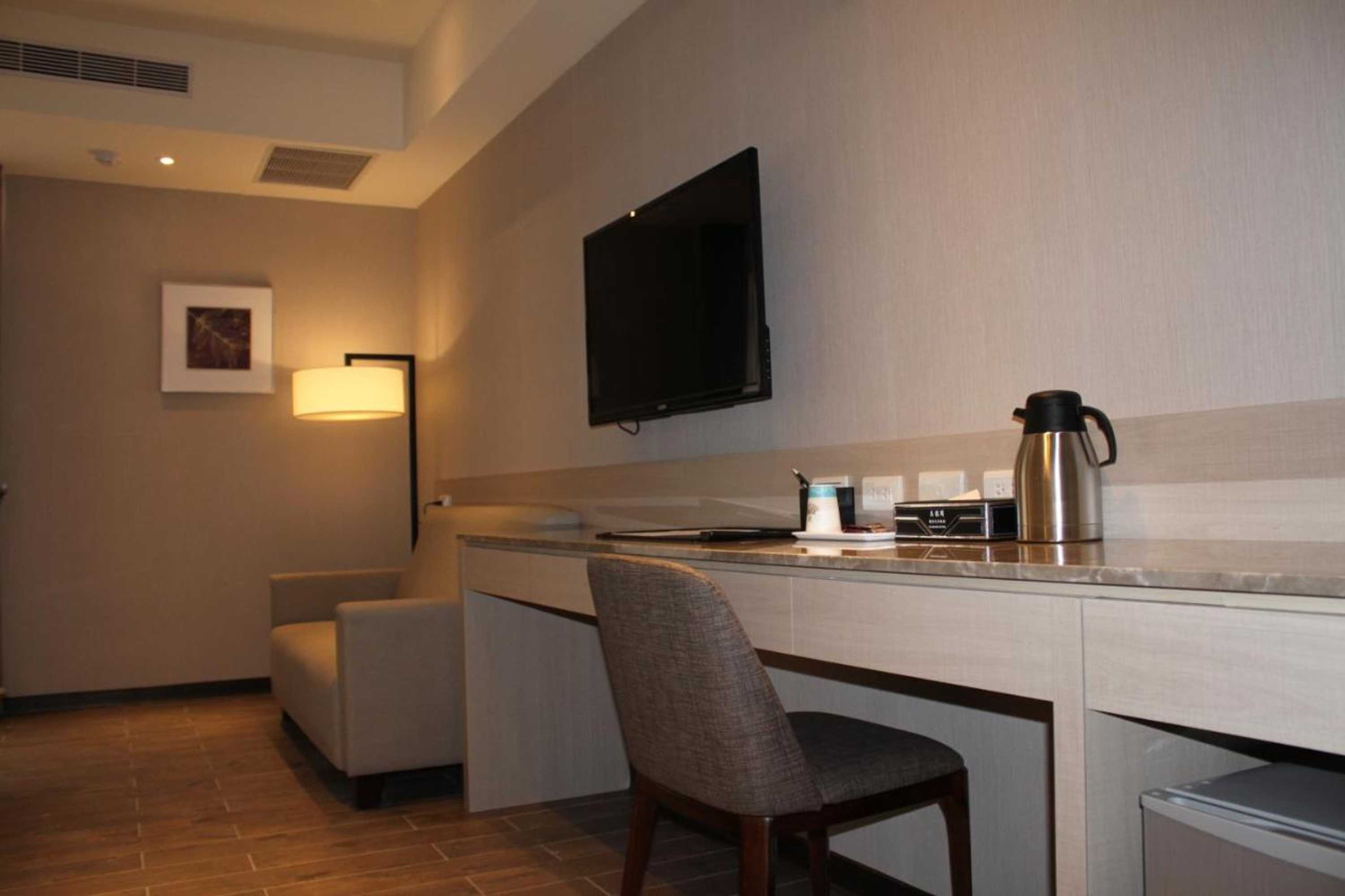 Gift card for Verygood Business Hotel