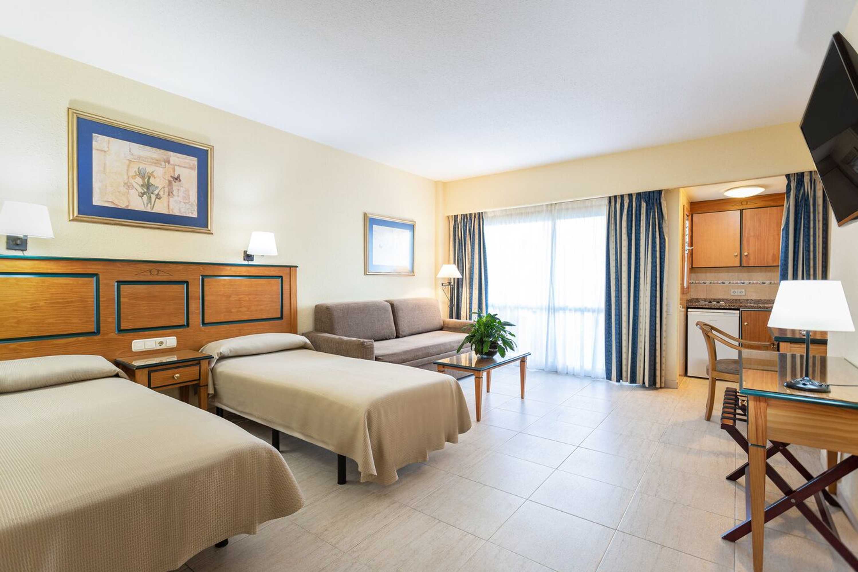 Gift card for Aparthotel Pyr Fuengirola Gift card for Aparthotel Pyr Fuengirola