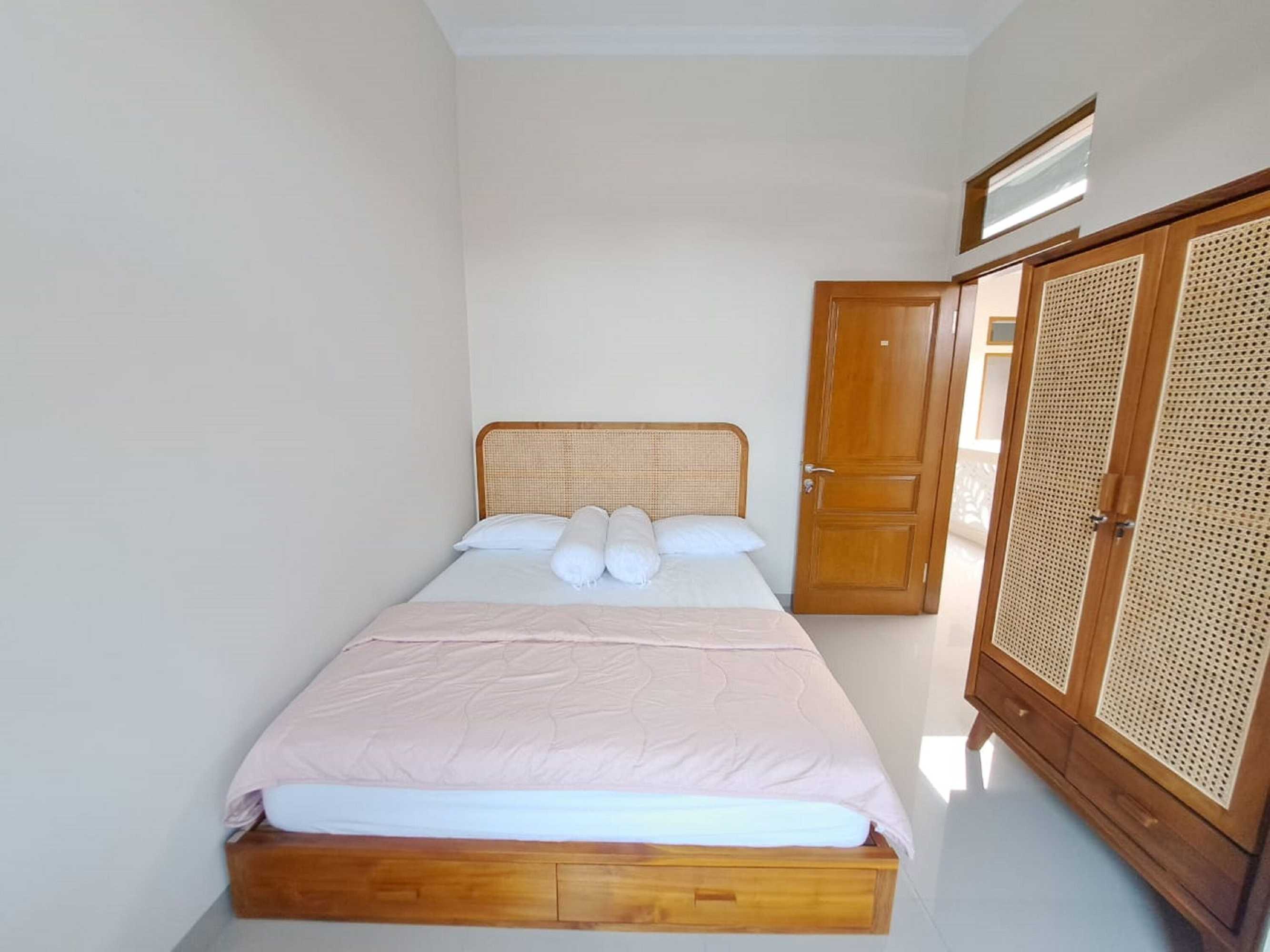 Gift card for Oyo 94026 Uma Arda Hometown