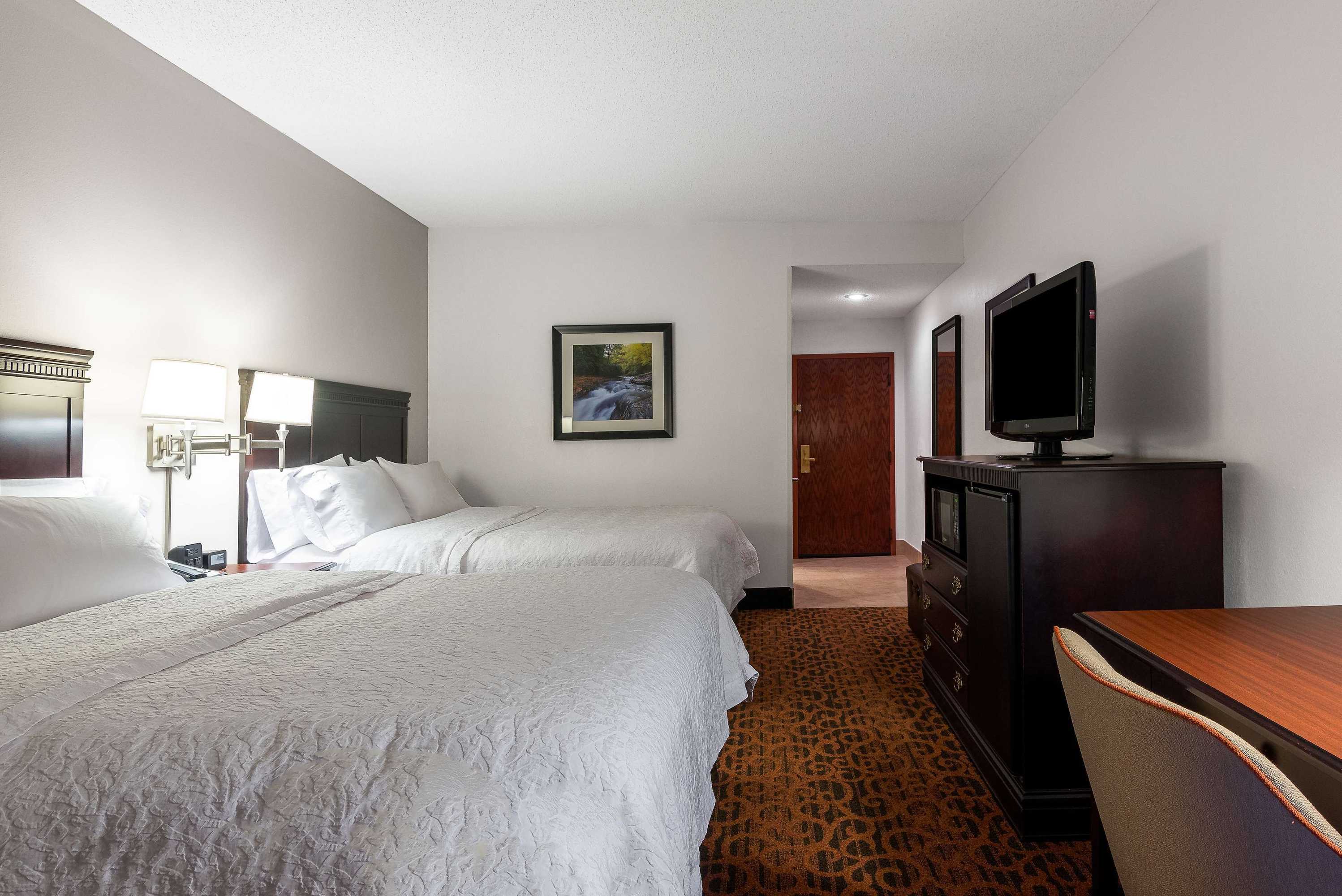 Gift card for Hampton Inn Parkersburg-Mineral Wells Gift card for Hampton Inn Parkersburg-Mineral Wells