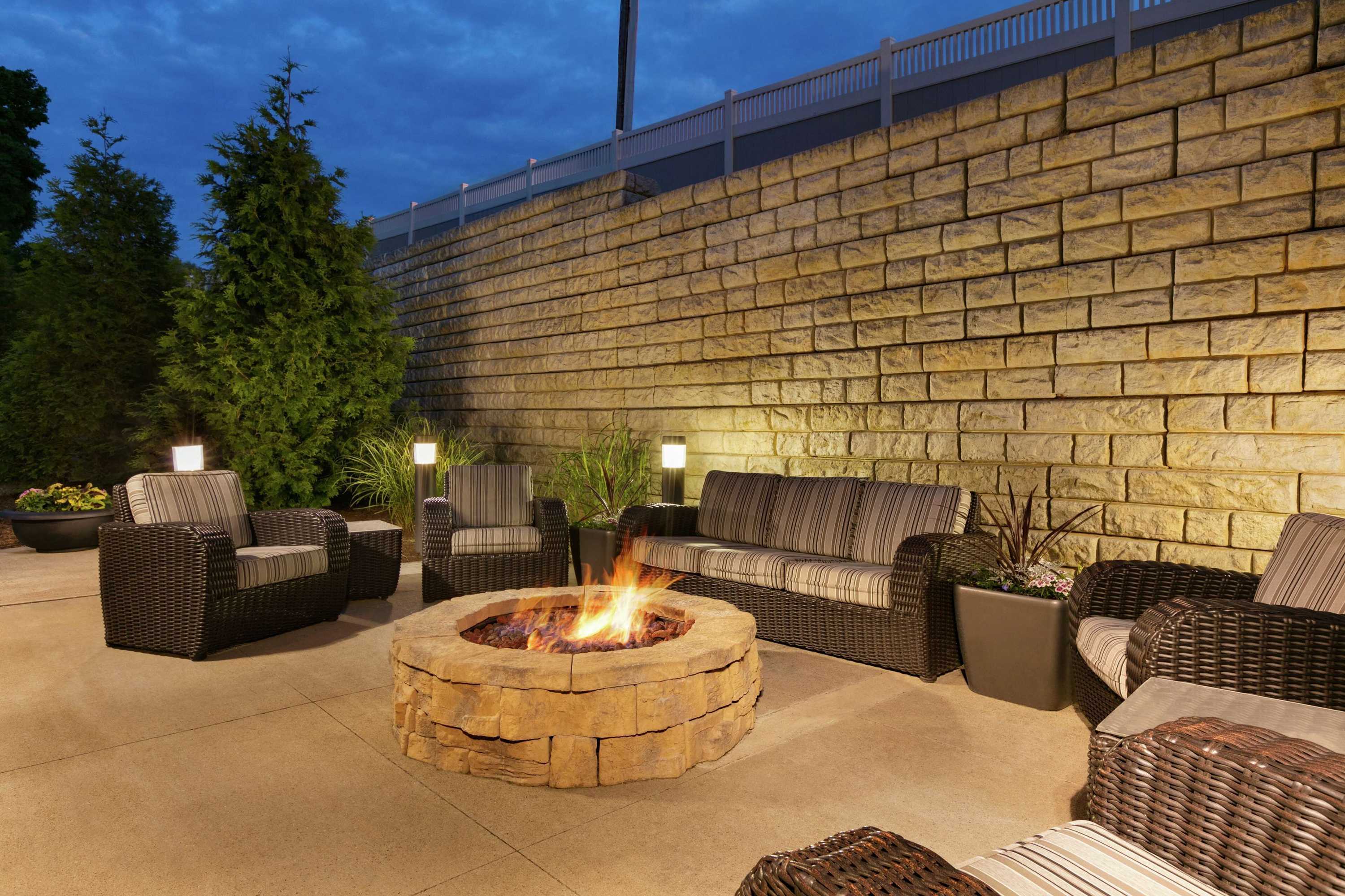 Gift card for Hampton Inn & Suites Parkersburg Downtown Gift card for Hampton Inn & Suites Parkersburg Downtown