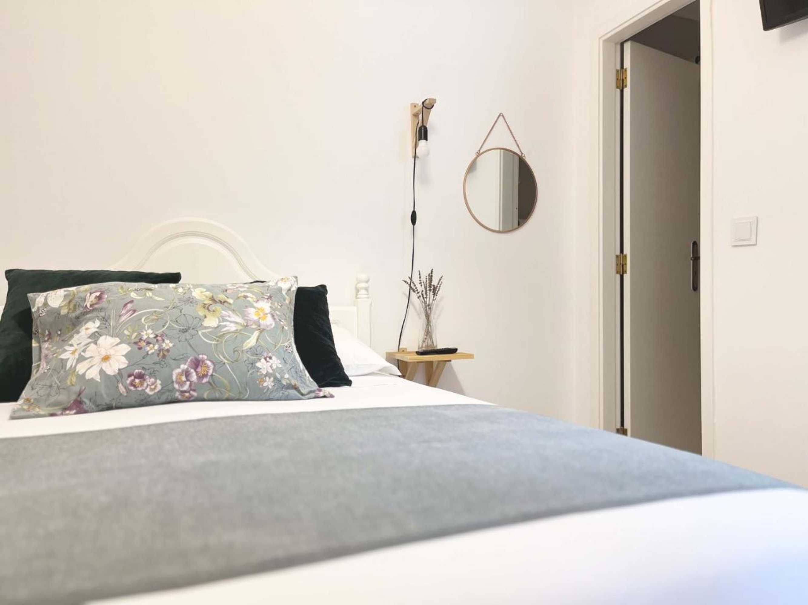 Gift card for O Violas - Art Coffee & Guesthouse