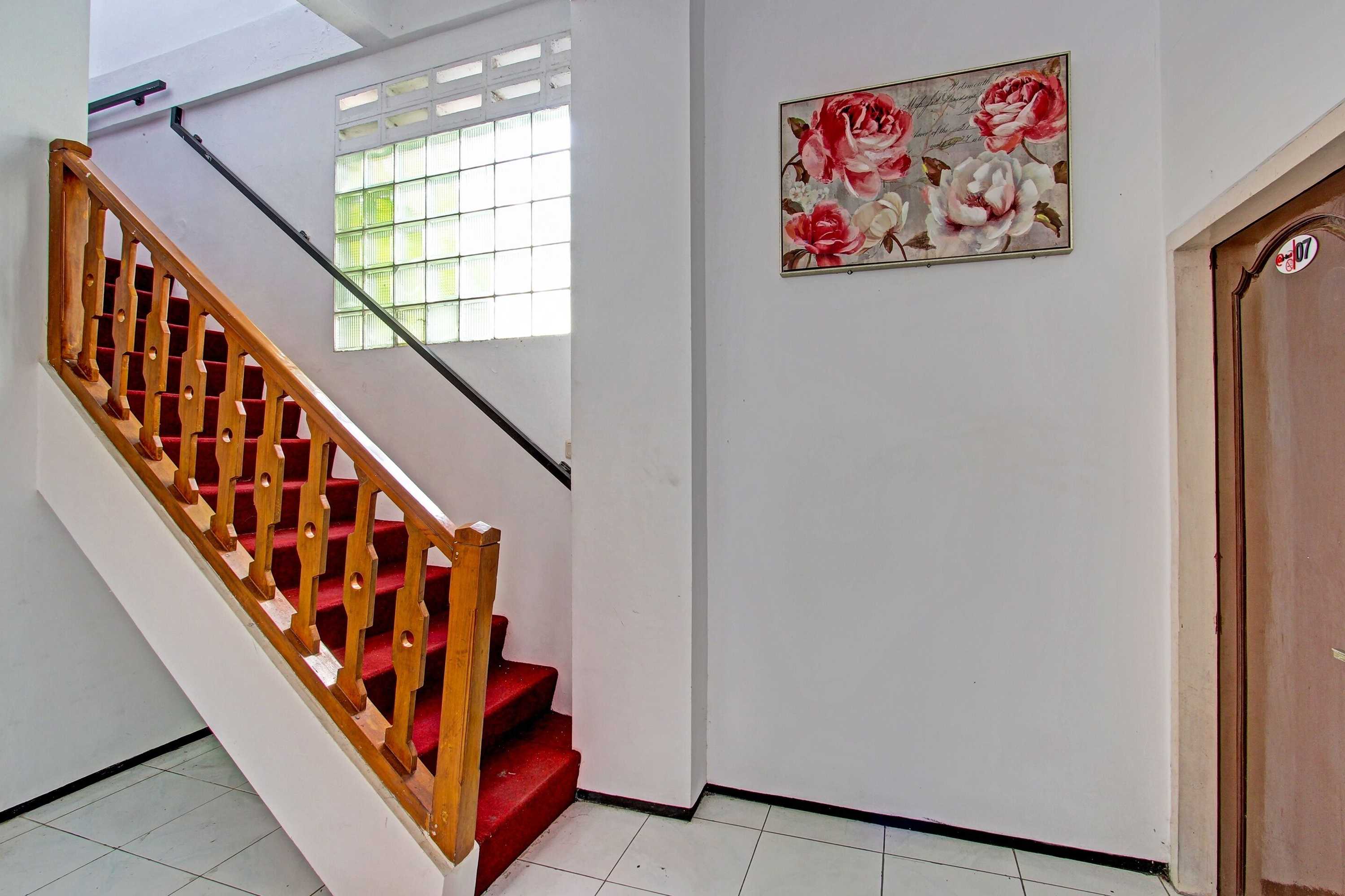 Gift card for Oyo Life 91523 Kenari Guesthouse Gift card for Oyo Life 91523 Kenari Guesthouse