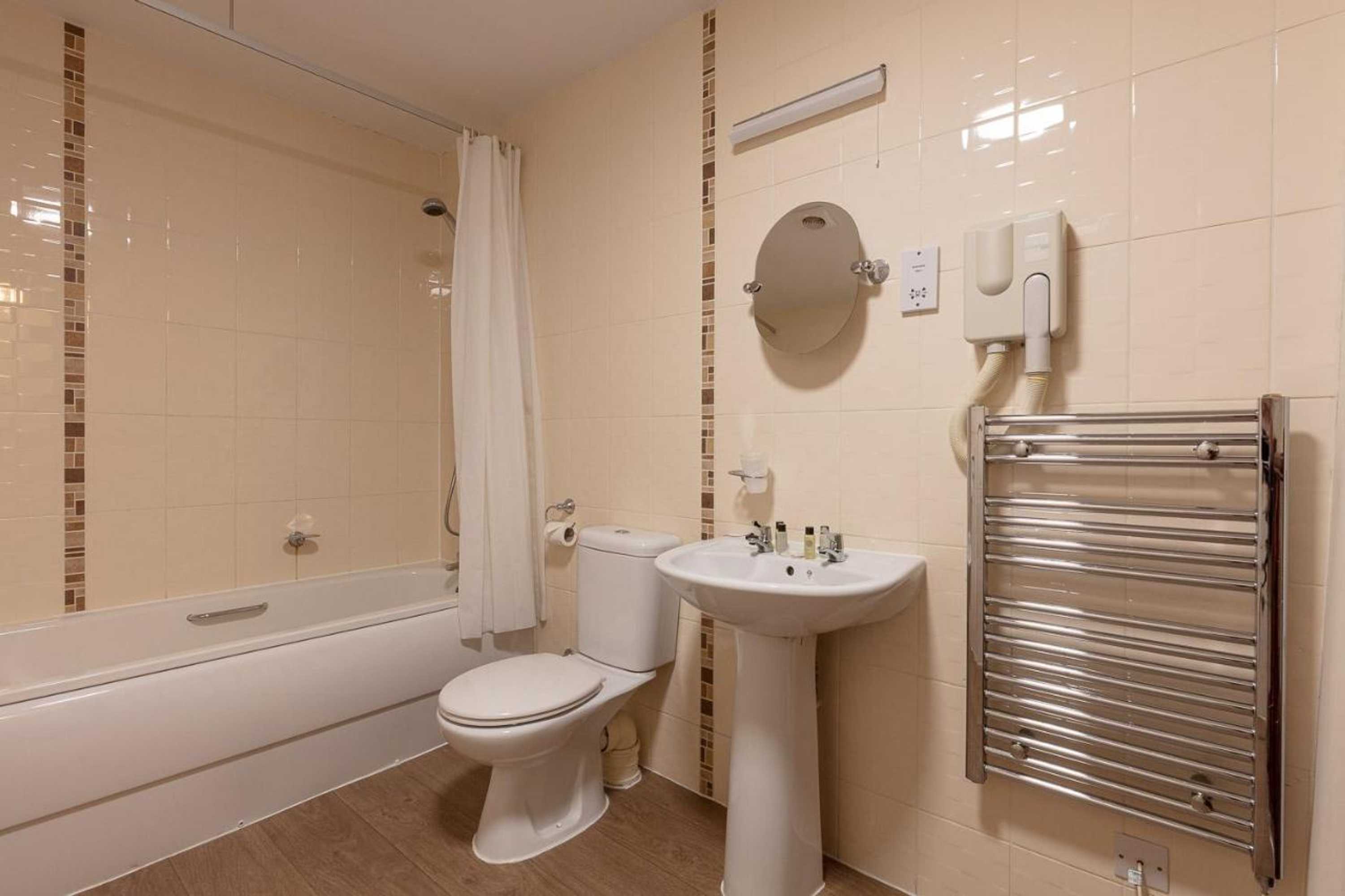 Gift card for The New Inn by Roomsbooked Gift card for The New Inn by Roomsbooked