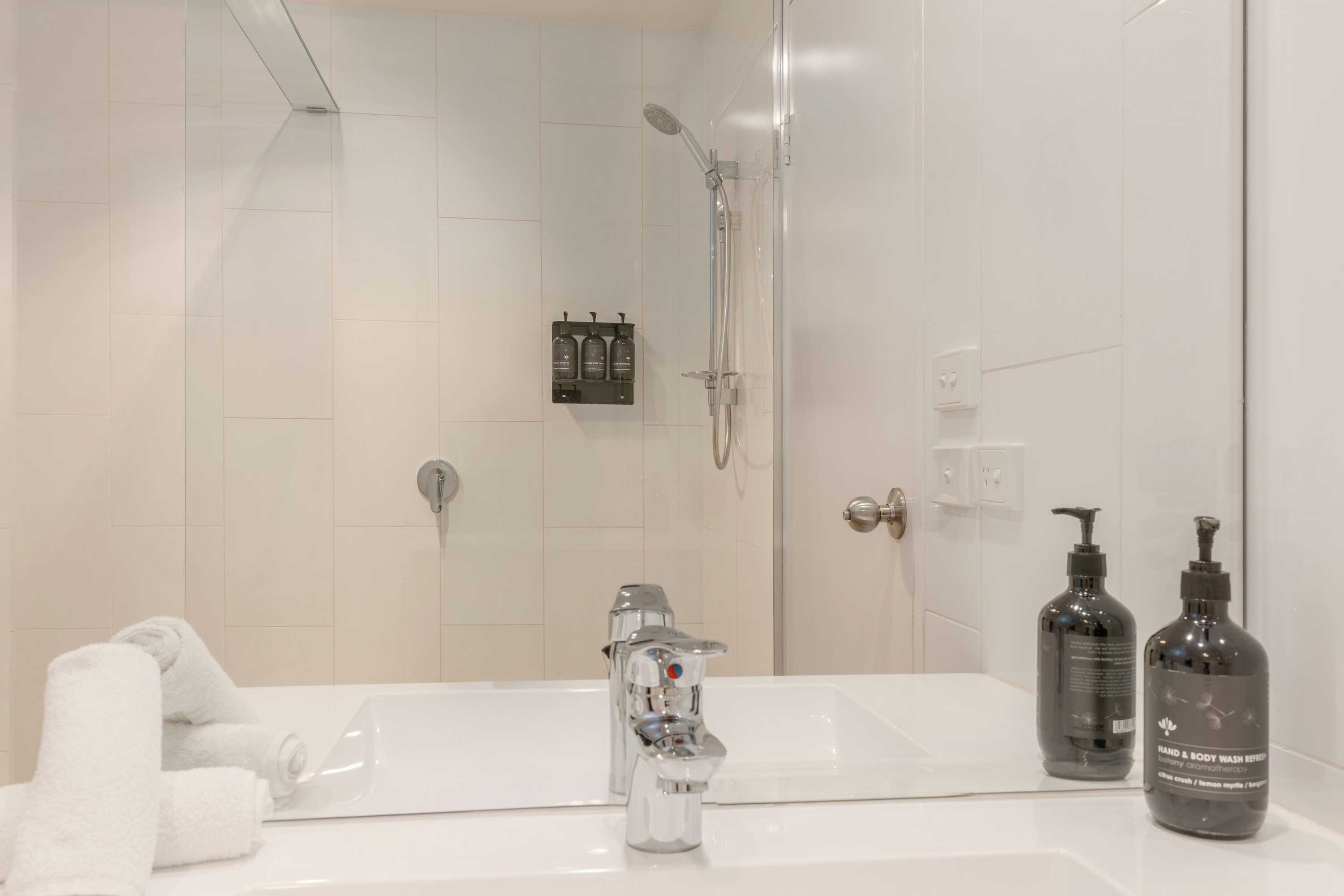 Gift card for Nagambie Waterfront Motel Gift card for Nagambie Waterfront Motel