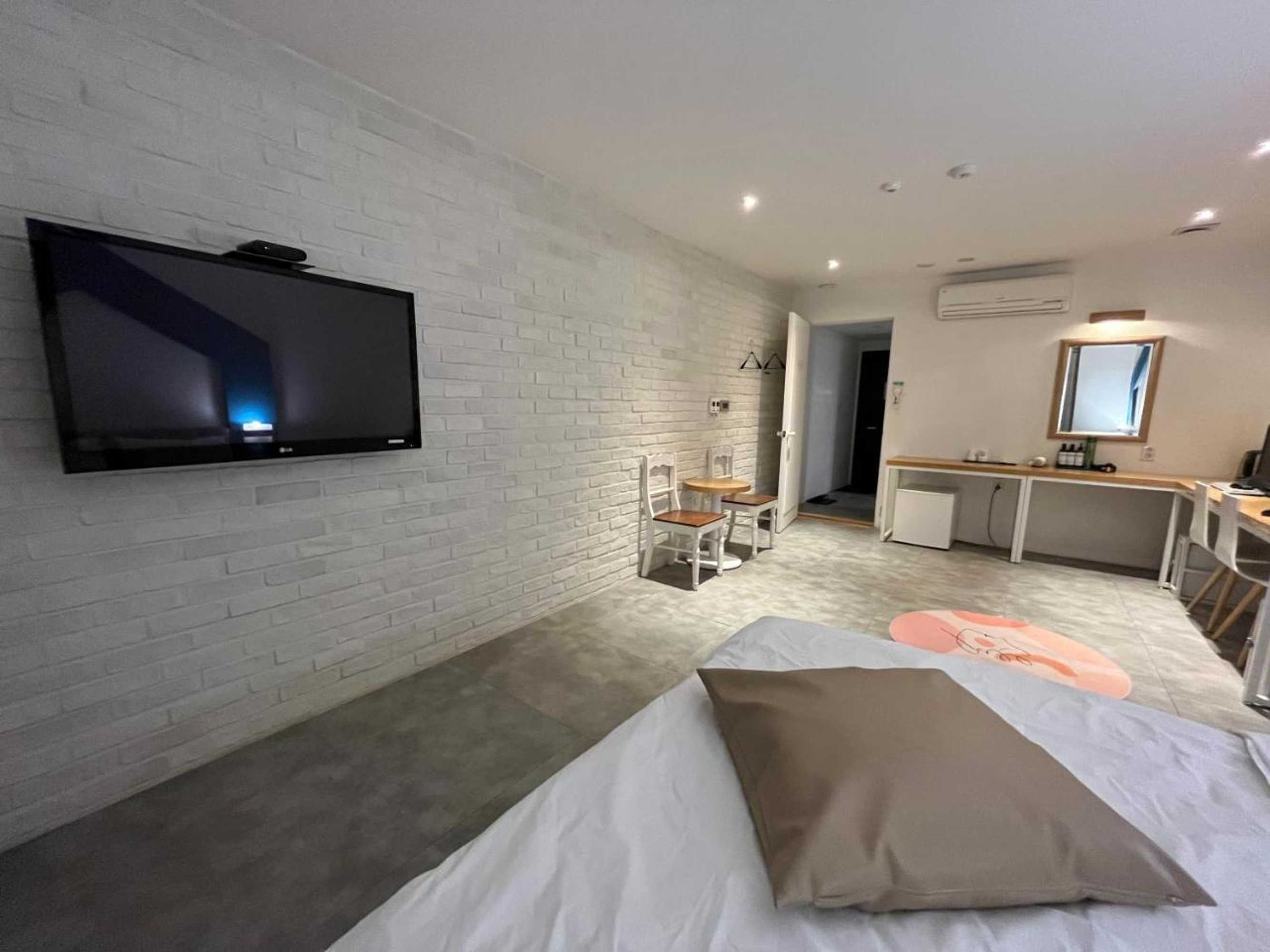 Gift card for Yaja Hwajeong Station