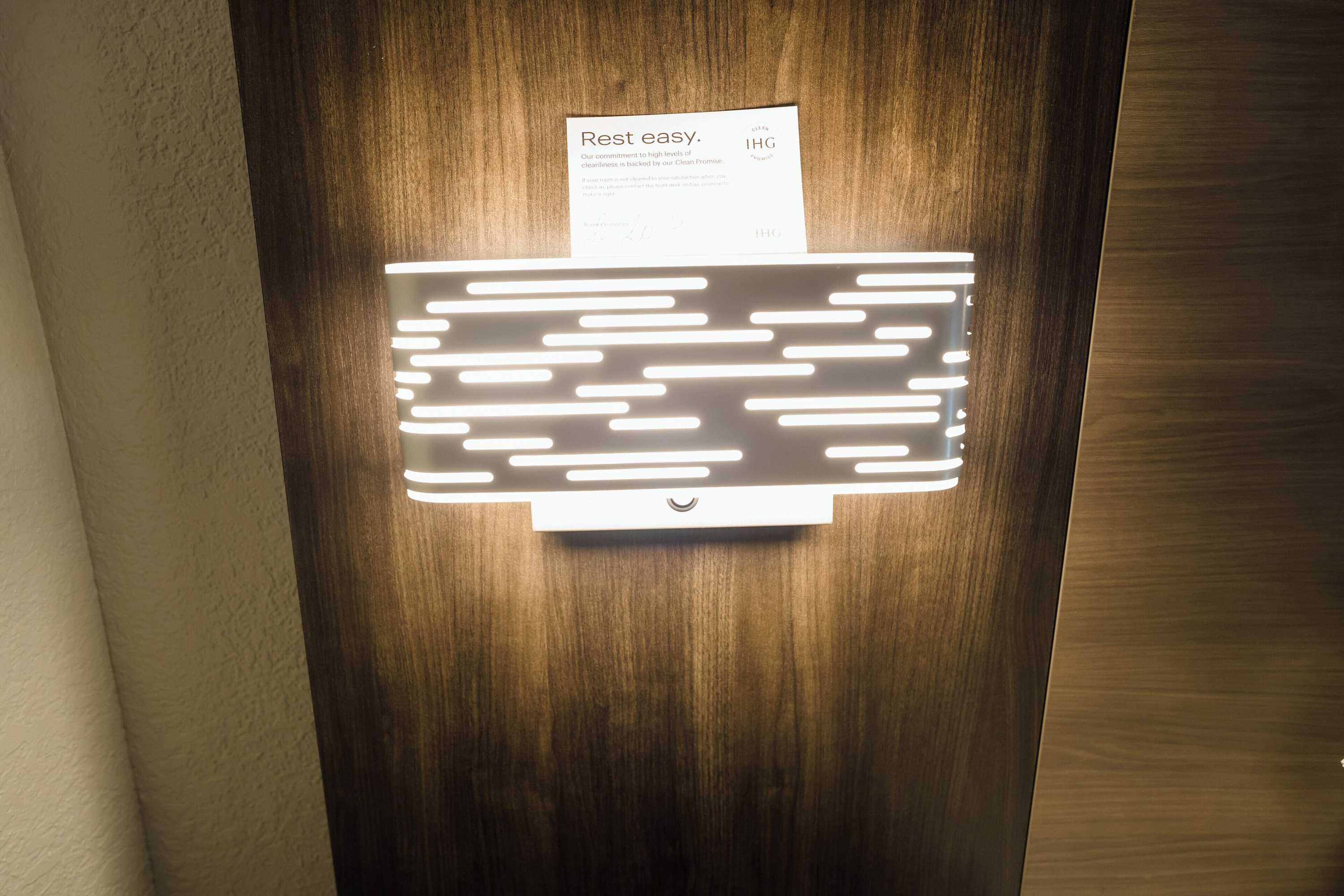 Gift card for Holiday Inn Express & Suites Knoxville-North-I-75 Exit 112 by Ihg Gift card for Holiday Inn Express & Suites Knoxville-North-I-75 Exit 112 by Ihg