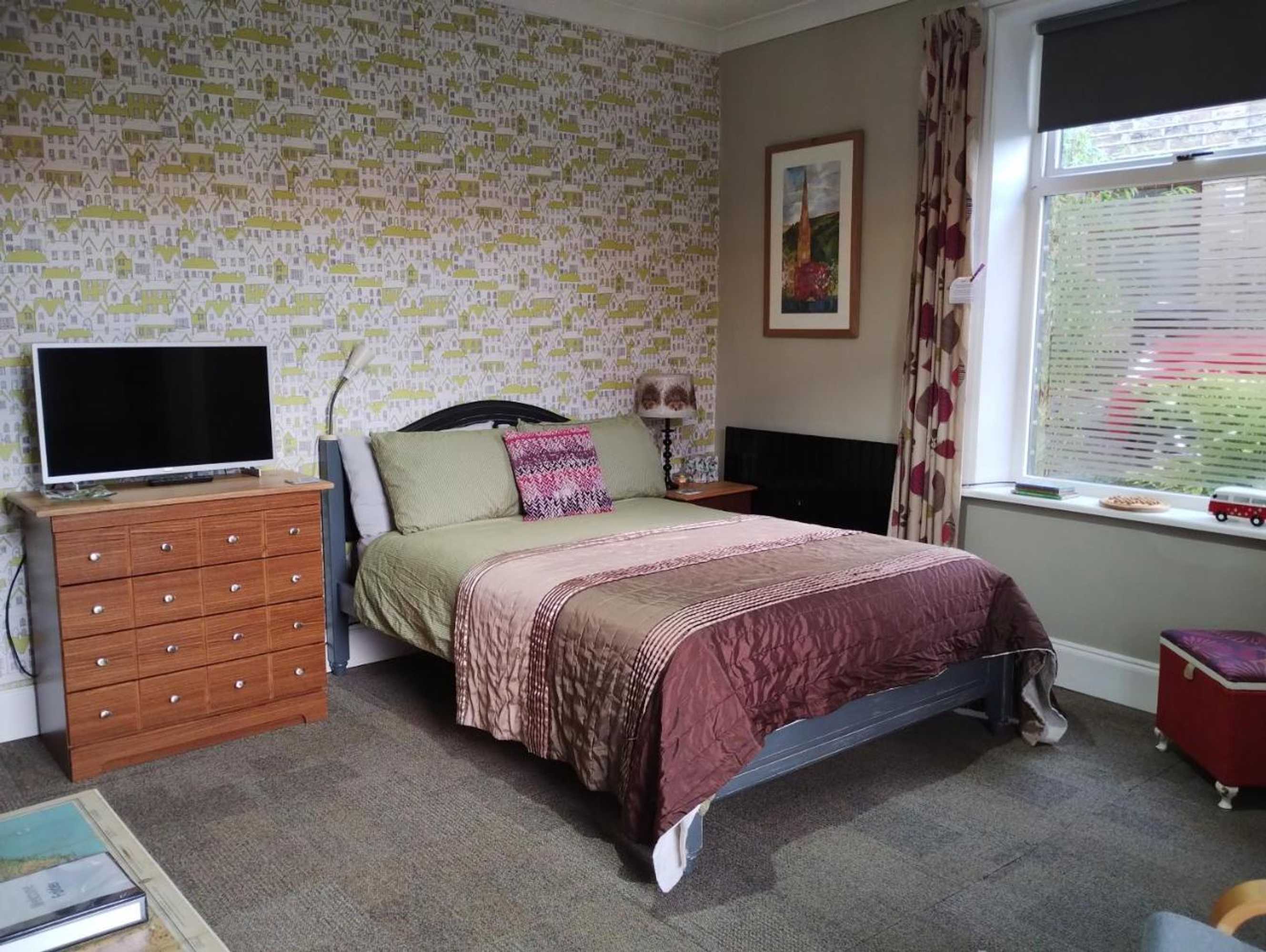 Gift card for The Cabin - Great Views, Garden, Netflix, Near Town