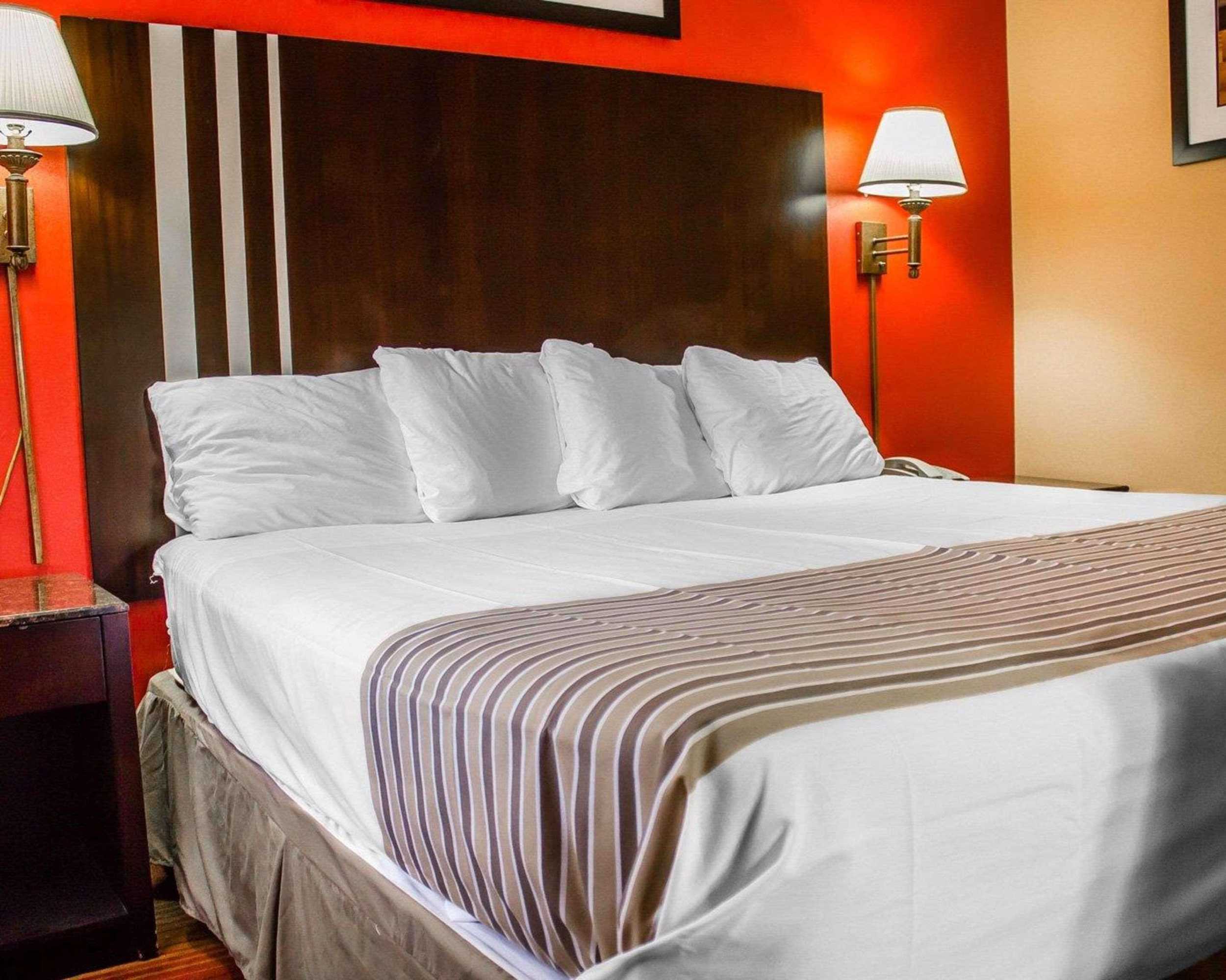 Gift card for Rodeway Inn Macarthur Airport Gift card for Rodeway Inn Macarthur Airport