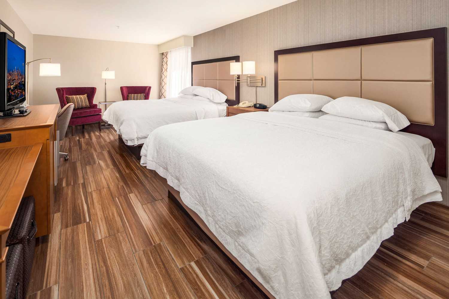 Gift card for Hampton Inn & Suites Seattle-North/lynnwood Gift card for Hampton Inn & Suites Seattle-North/lynnwood