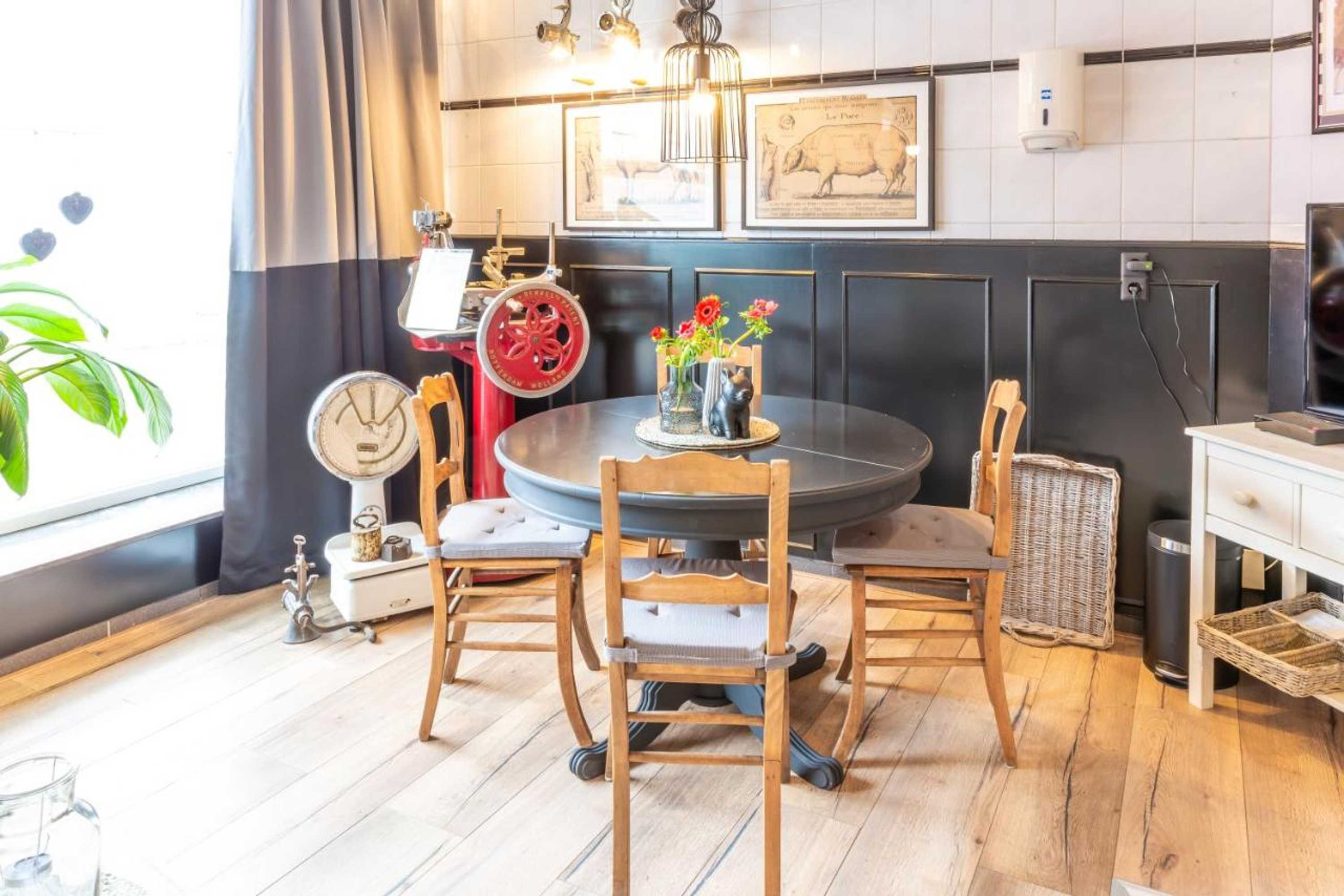 Gift card for B&b Sjlaope Biej DE SjlÈchter (slapen Bij de Slager)