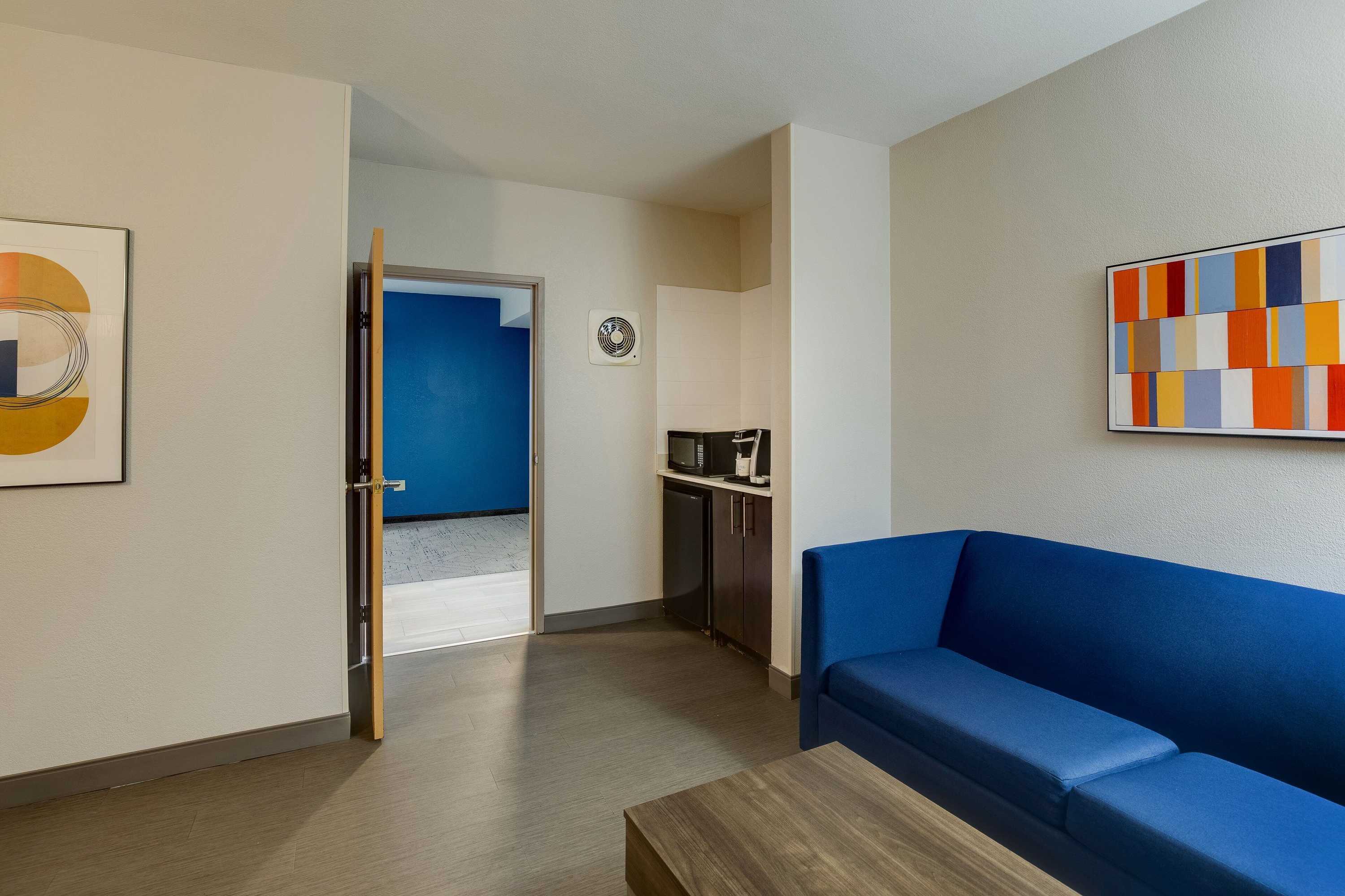Gift card for Holiday Inn Express I-95 Capitol Beltway-Largo by Ihg Gift card for Holiday Inn Express I-95 Capitol Beltway-Largo by Ihg