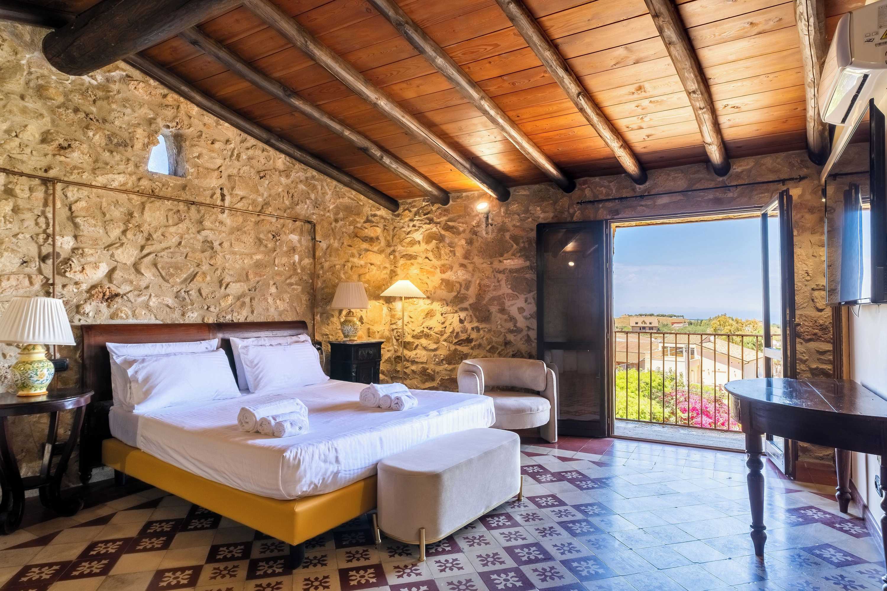 Gift card for Villa Vittoria Hotel Gift card for Villa Vittoria Hotel