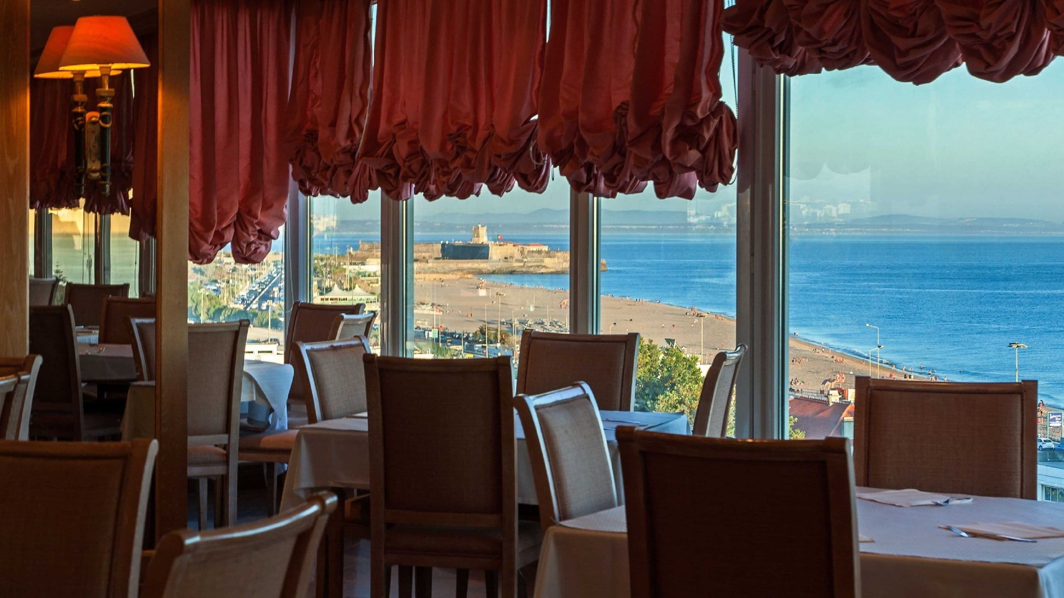 Gift card for Carcavelos Beach Hotel Gift card for Carcavelos Beach Hotel