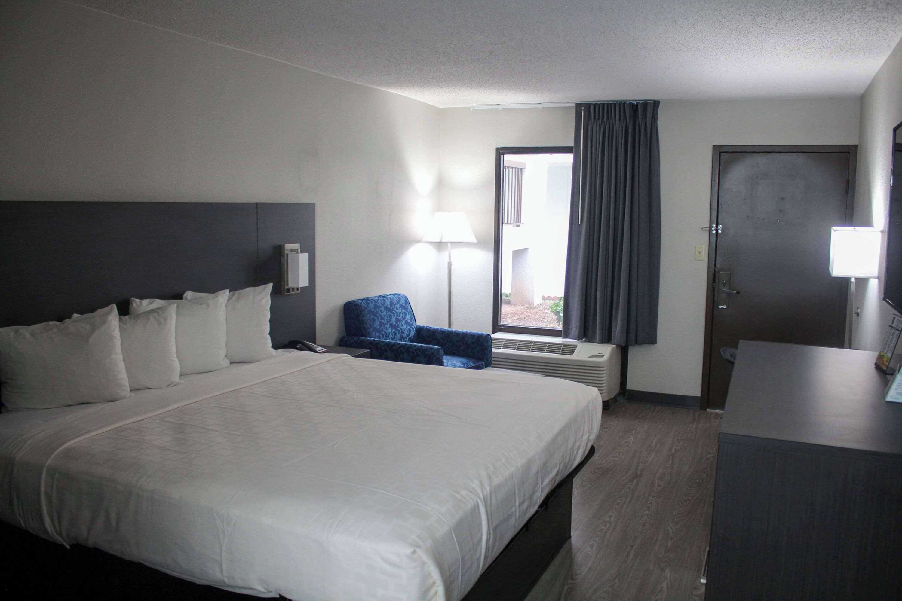 Gift card for Clarion Pointe Statesville Gift card for Clarion Pointe Statesville