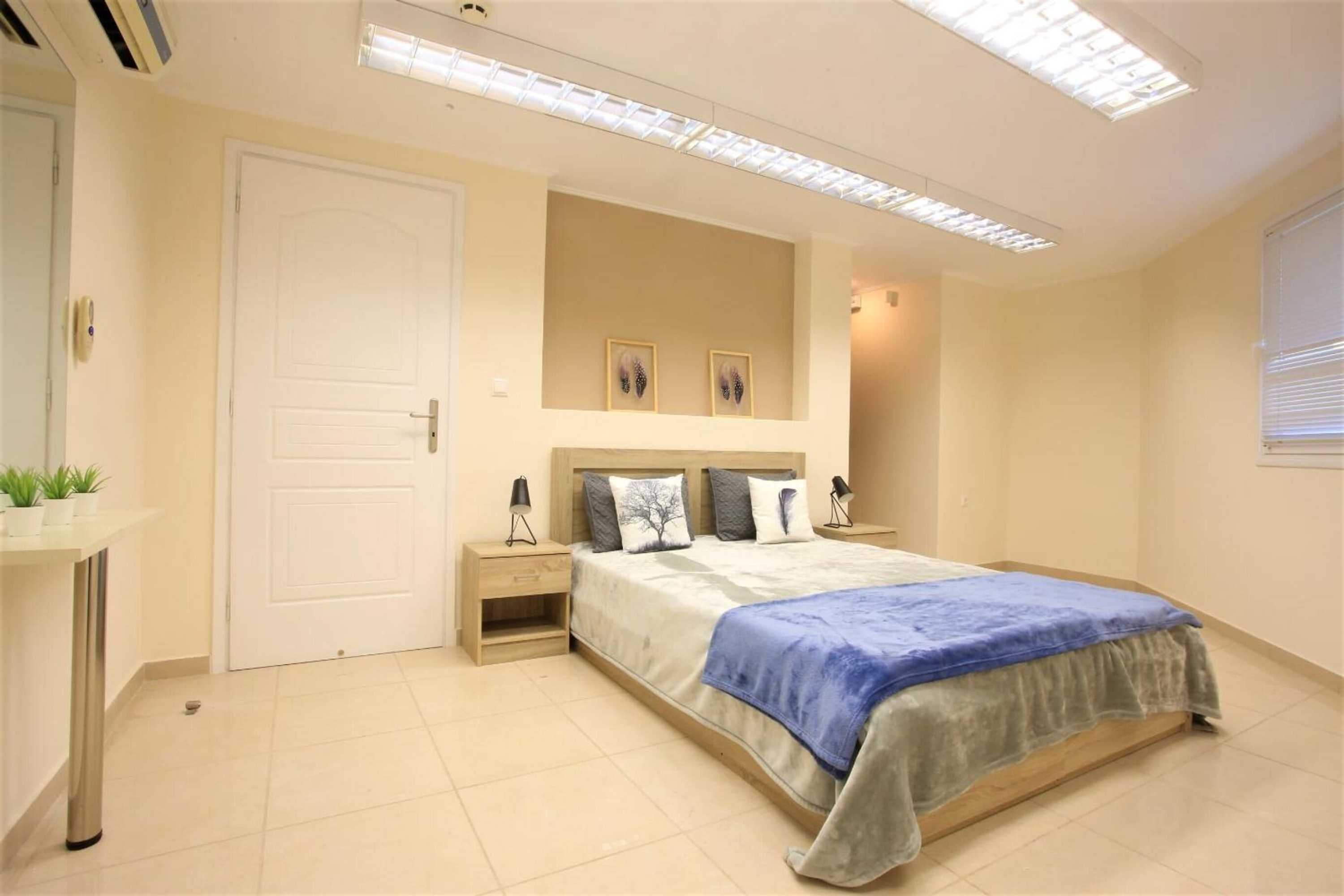 Gift card for GK Airport Suites - Free Shuttle Gift card for GK Airport Suites - Free Shuttle
