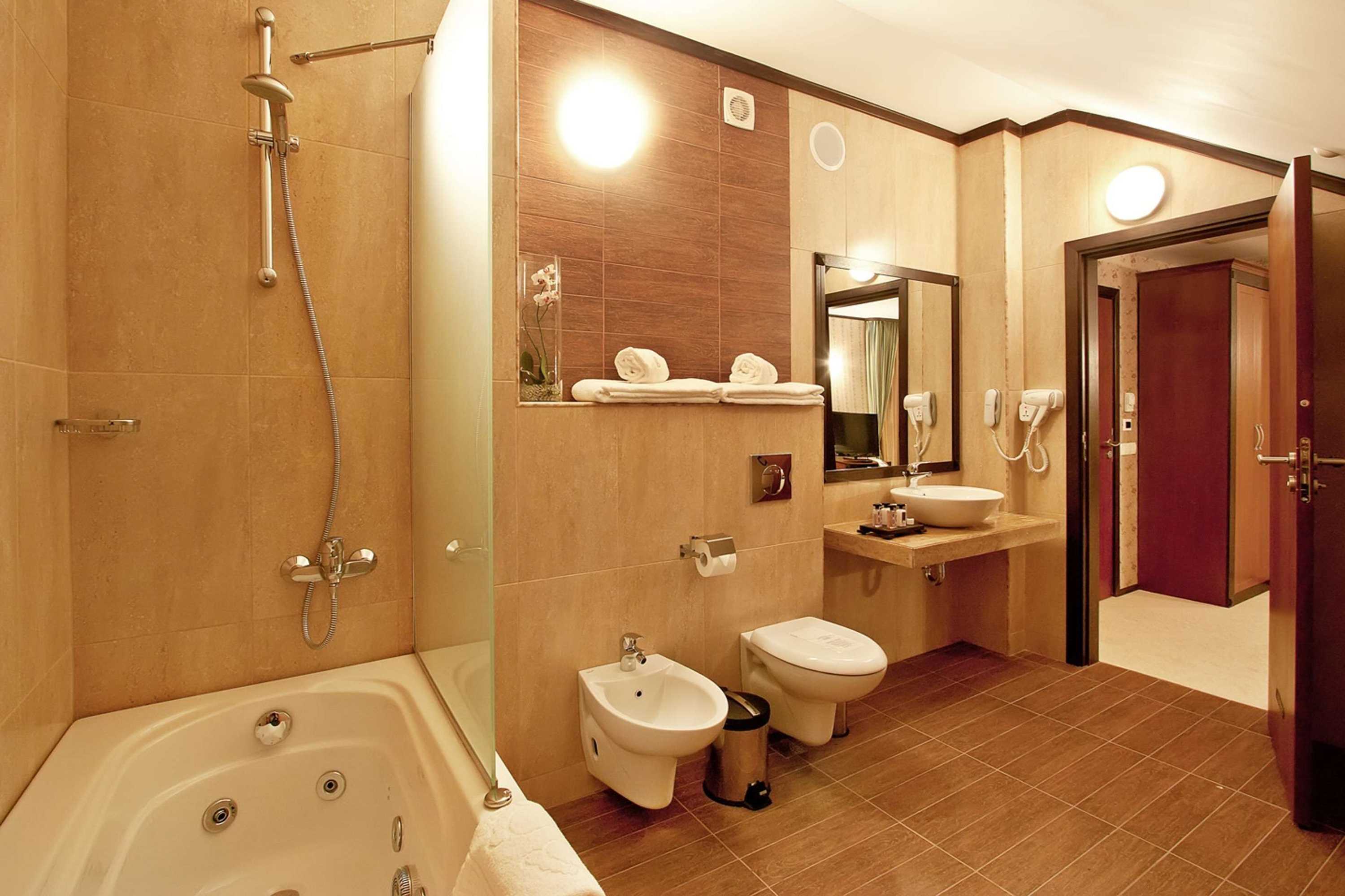 Gift card for Best Western Plus Bristol Hotel Gift card for Best Western Plus Bristol Hotel