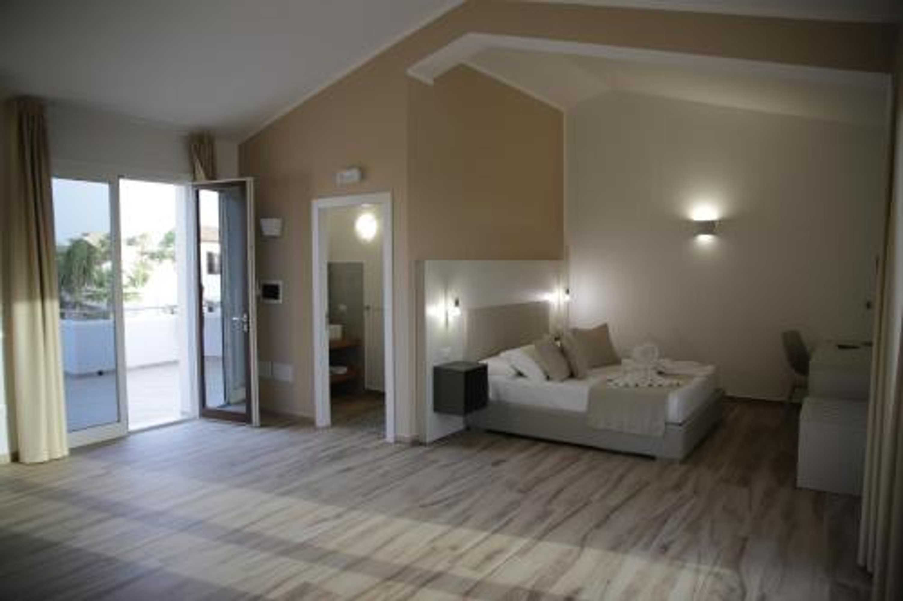 Gift card for Oasi Guzzetta Hotel&case Vacanze Gift card for Oasi Guzzetta Hotel&case Vacanze