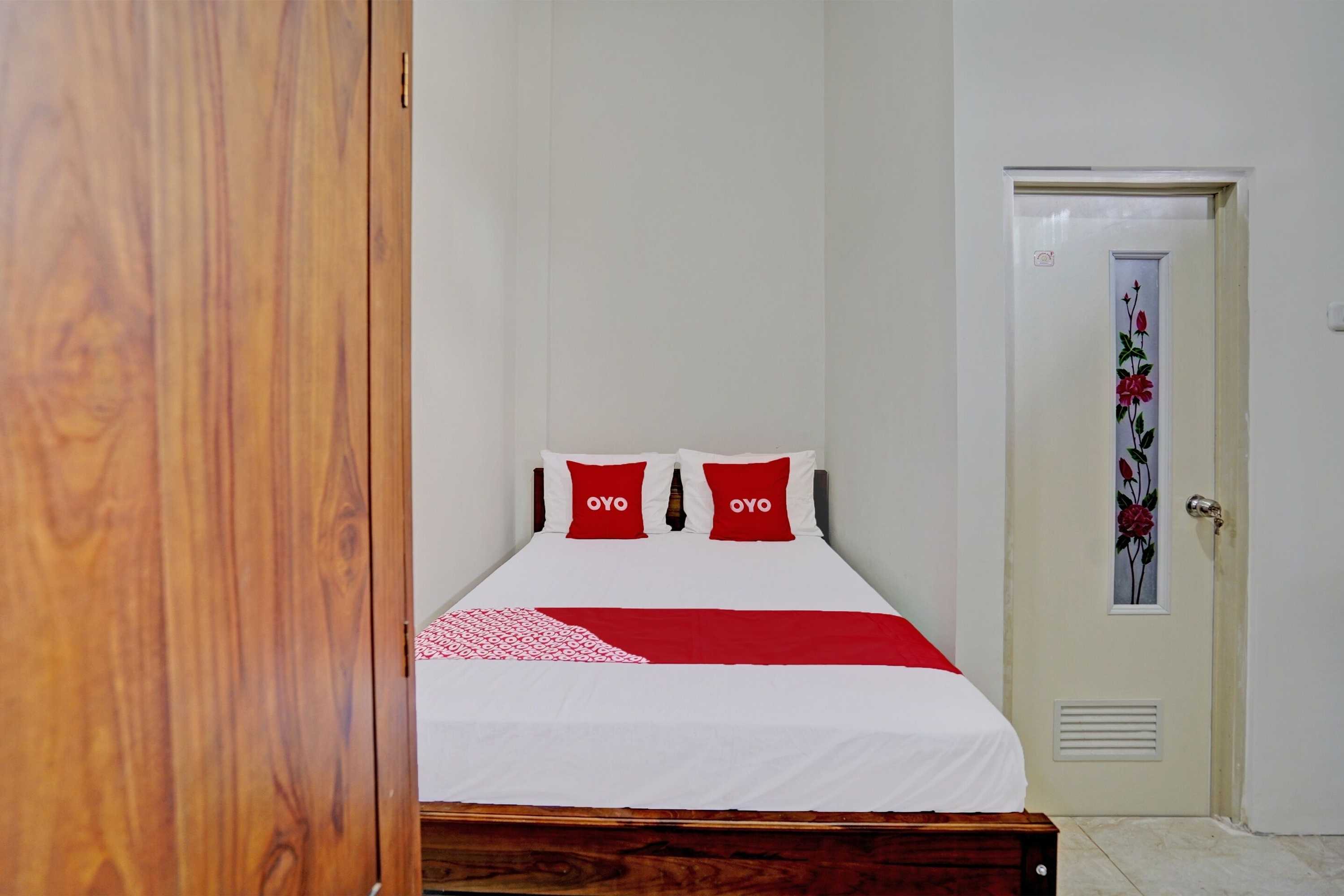 Gift card for Oyo 92541 Suny Kost Syariah