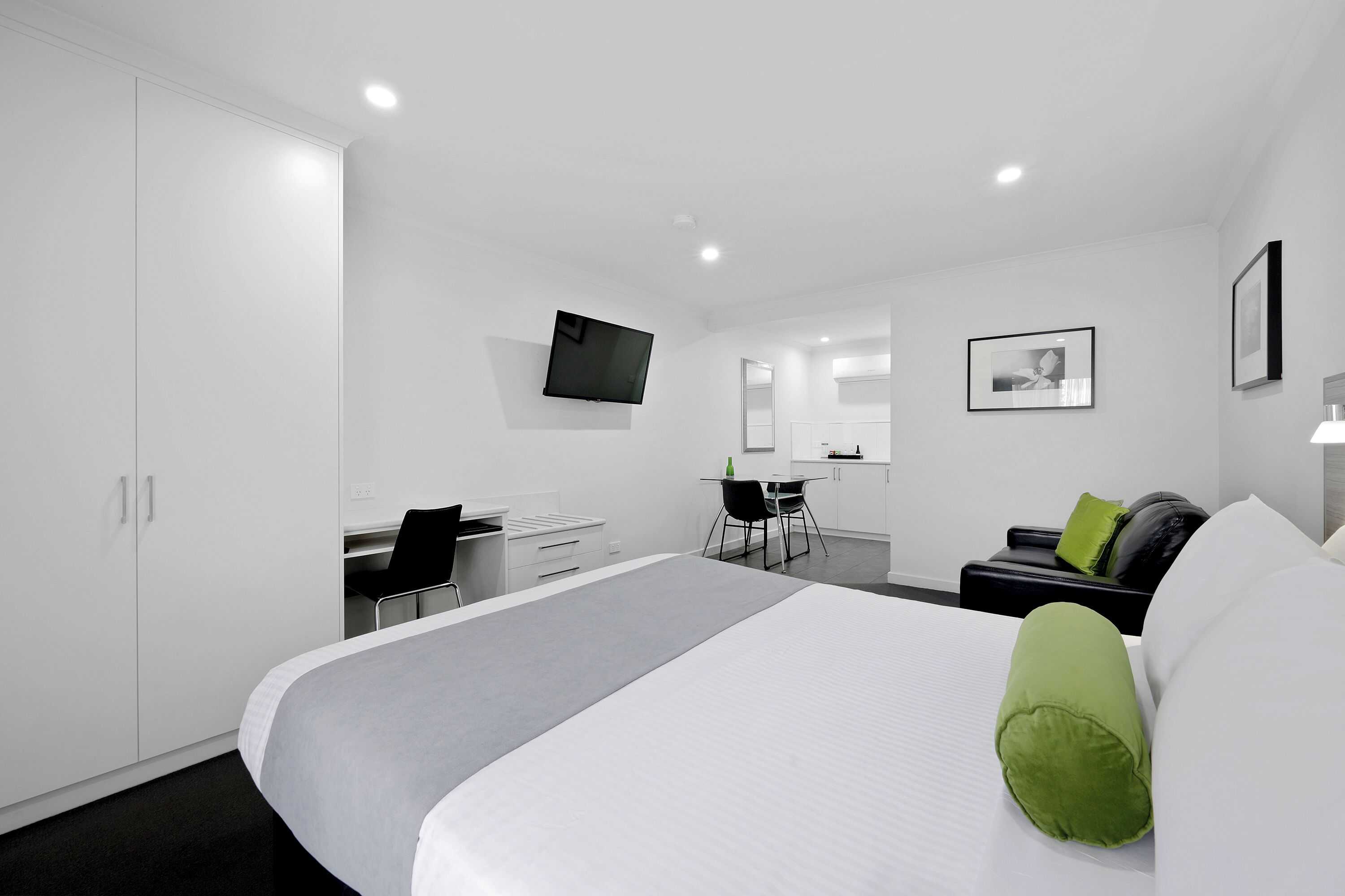 Gift card for Hamilton Lonsdale Motel Gift card for Hamilton Lonsdale Motel