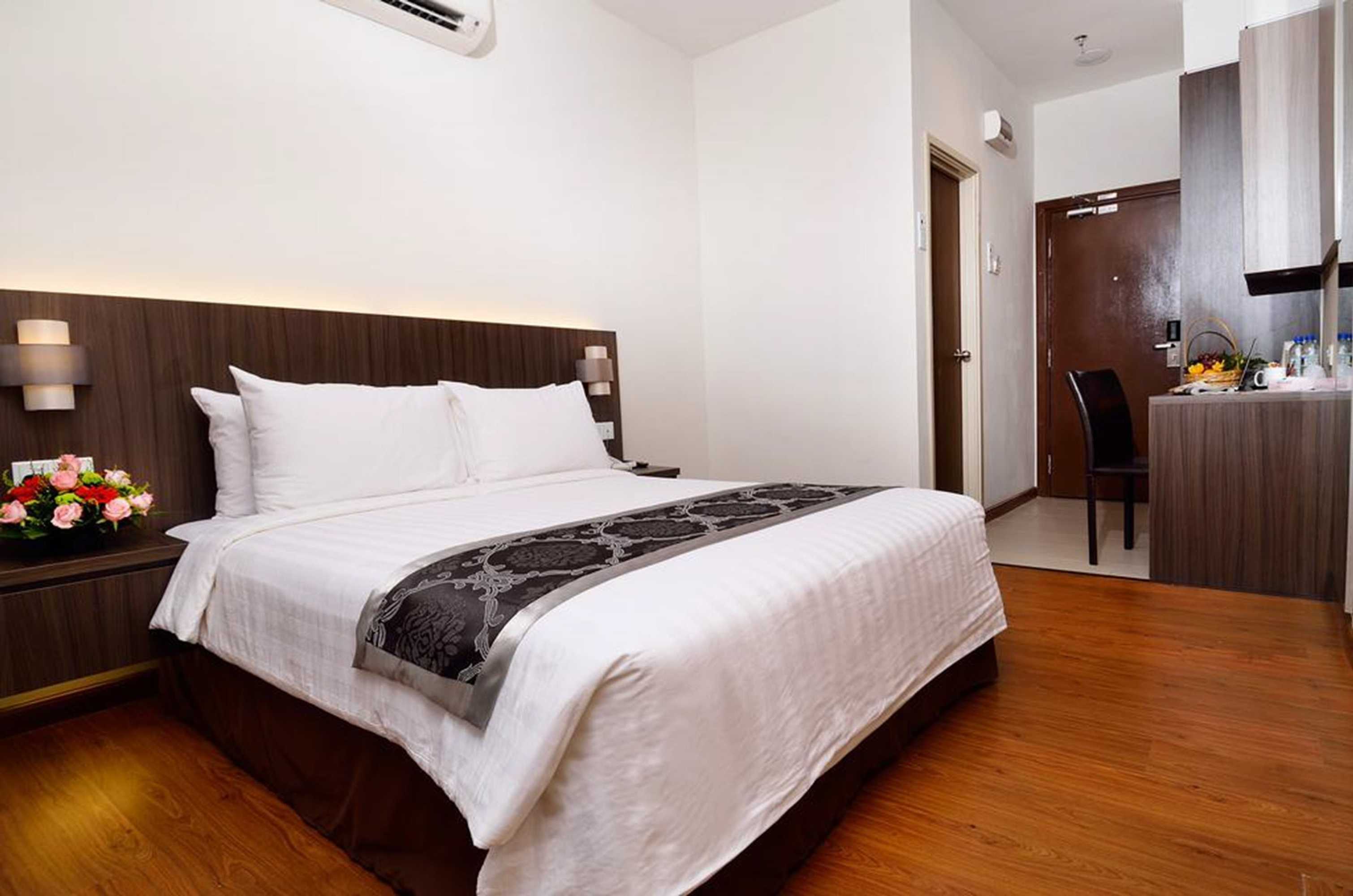 Gift card for Holiday Villa Hotel & Suites Kota Bharu - Wakaf Che Yeh, Night Market Gift card for Holiday Villa Hotel & Suites Kota Bharu - Wakaf Che Yeh, Night Market