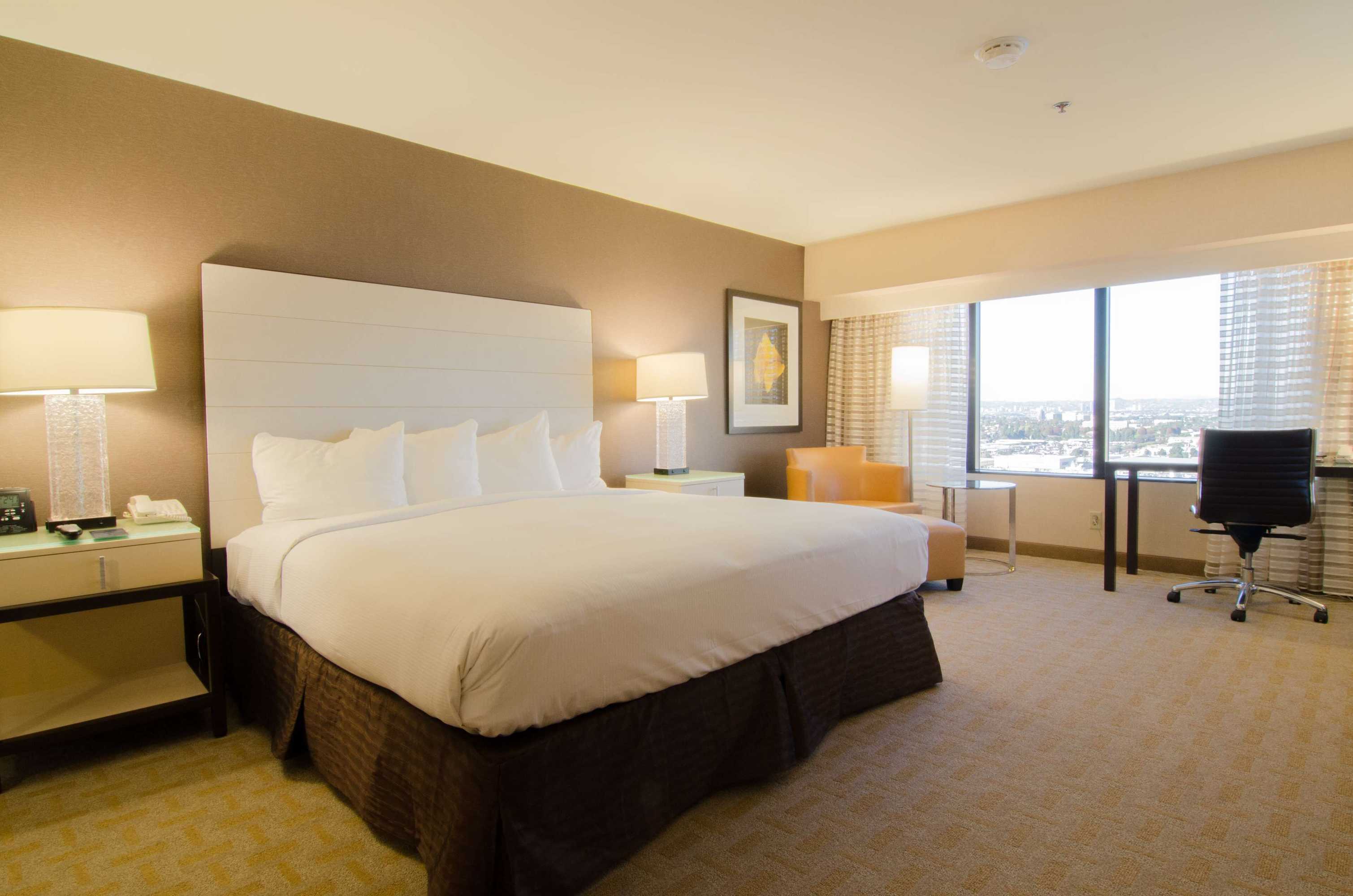 Gift card for Hilton Los Angeles Airport Gift card for Hilton Los Angeles Airport