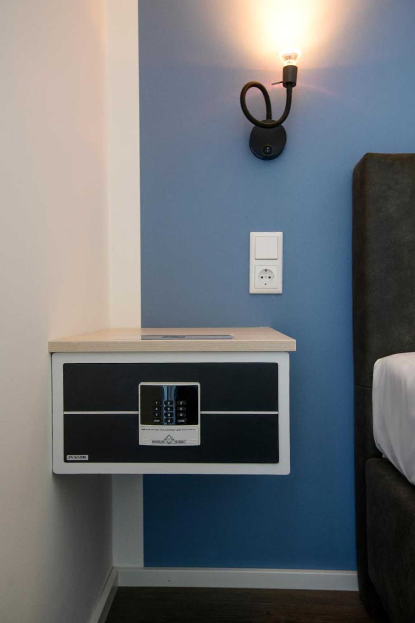 Gift card for Smart & Stay Aparthotel Saarbrücken Süd - Self-Check-In - Free Parking