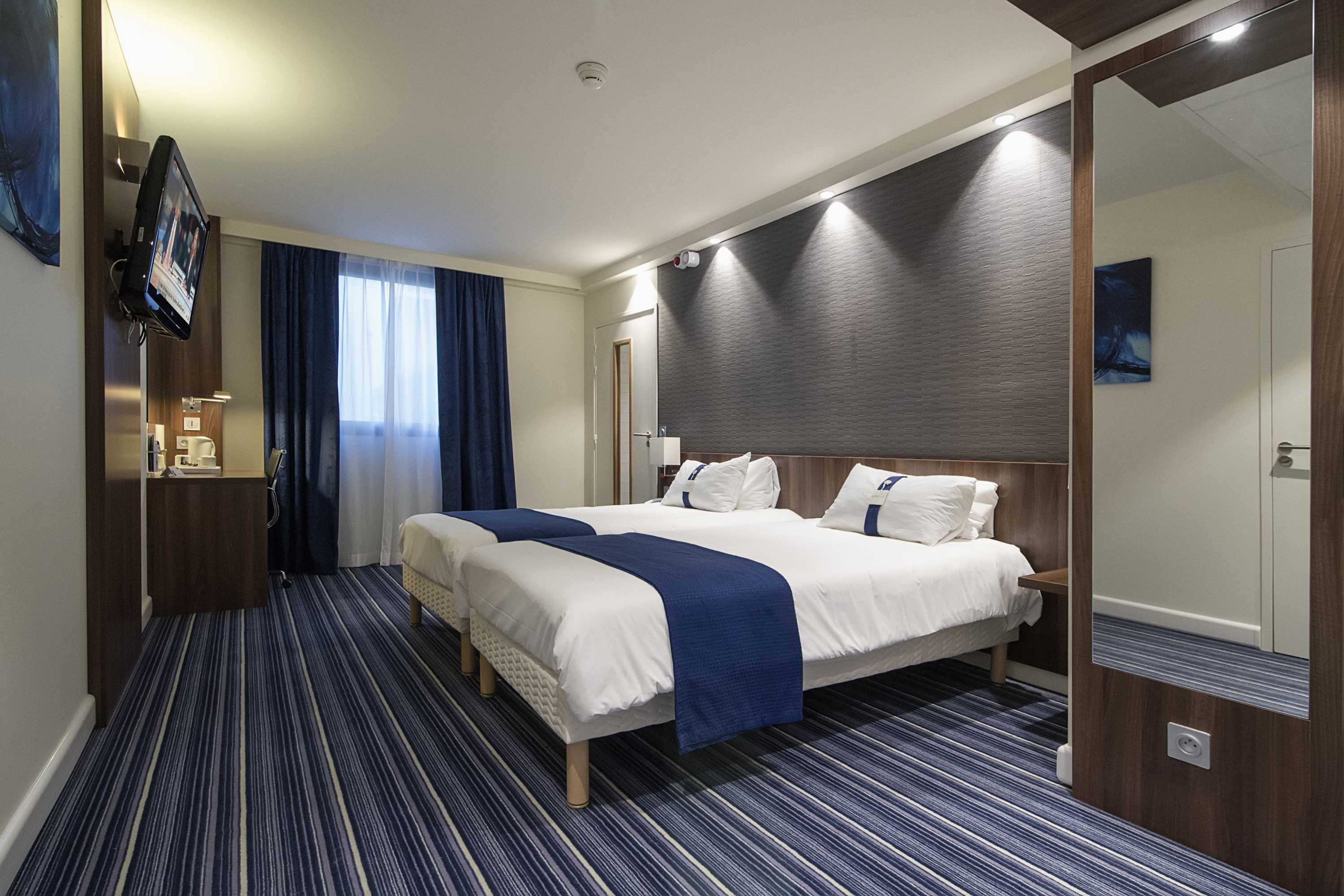 Gift card for Holiday Inn Express Lille Centre by Ihg Gift card for Holiday Inn Express Lille Centre by Ihg