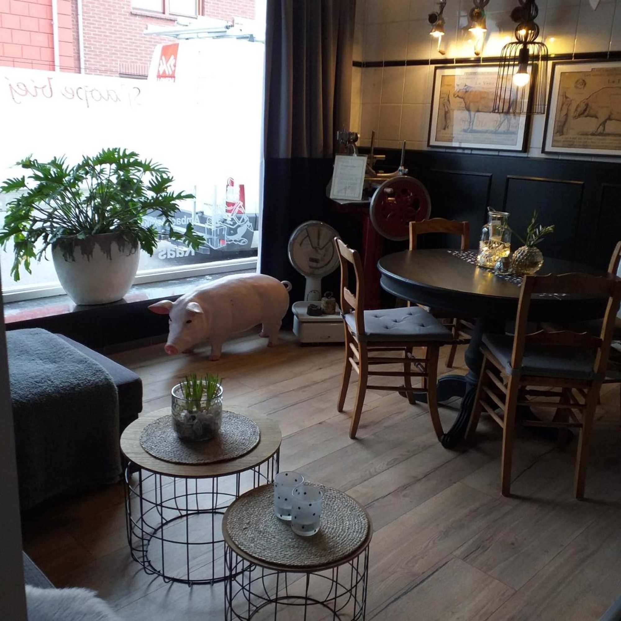 Gift card for B&b Sjlaope Biej DE SjlÈchter (slapen Bij de Slager)