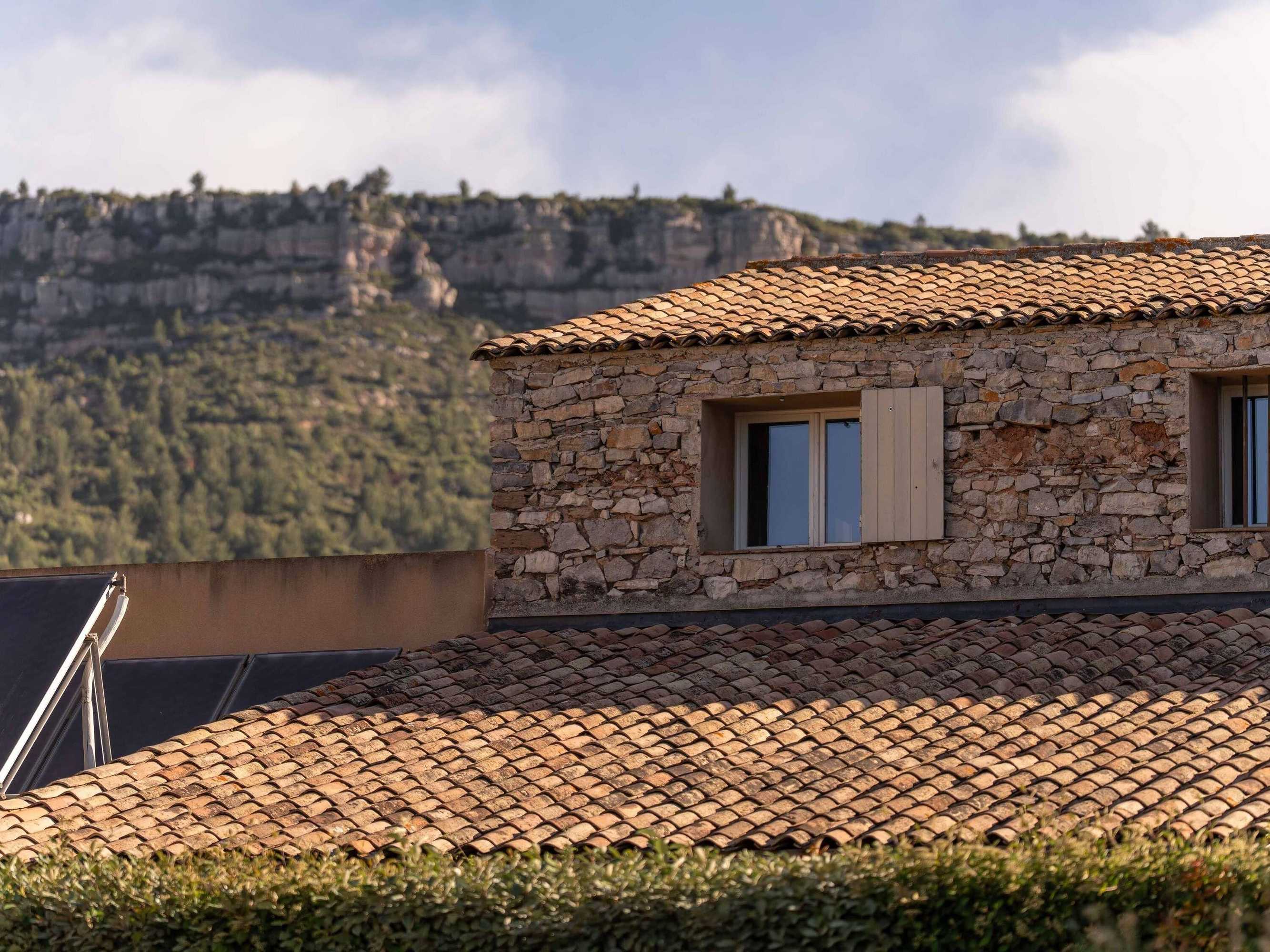 Gift card for Hotel Mercure Aix en Provence Sainte Victoire Gift card for Hotel Mercure Aix en Provence Sainte Victoire