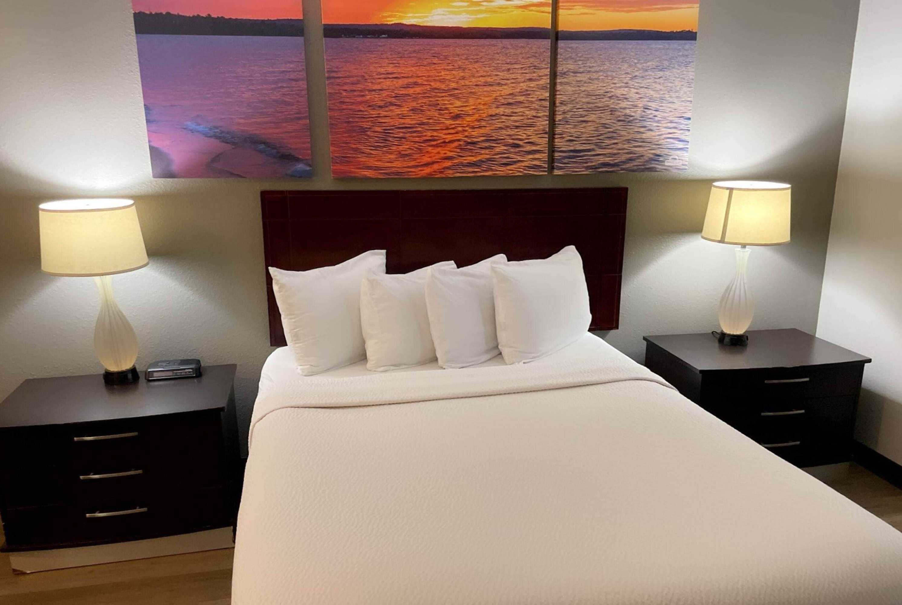 Gift card for Days Inn & Suites by Wyndham Stevens Point Gift card for Days Inn & Suites by Wyndham Stevens Point
