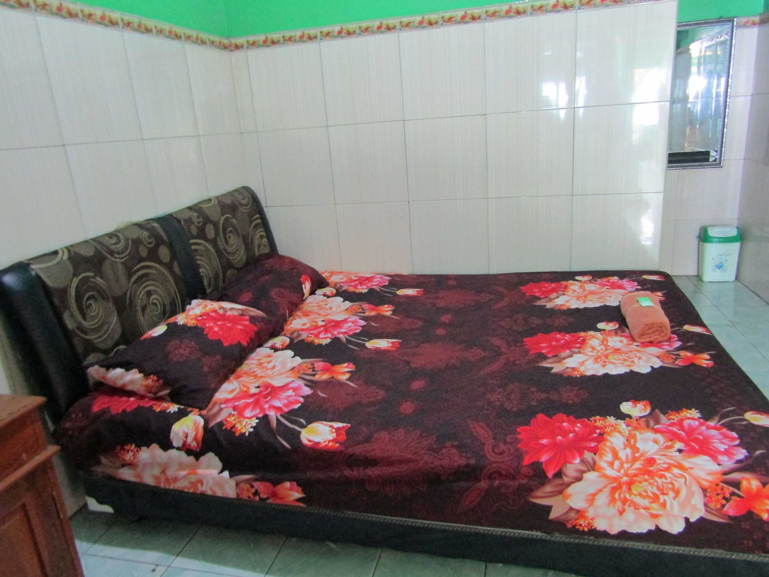 Gift card for Losmen Kinasih Puncak & Gazebo Pandang