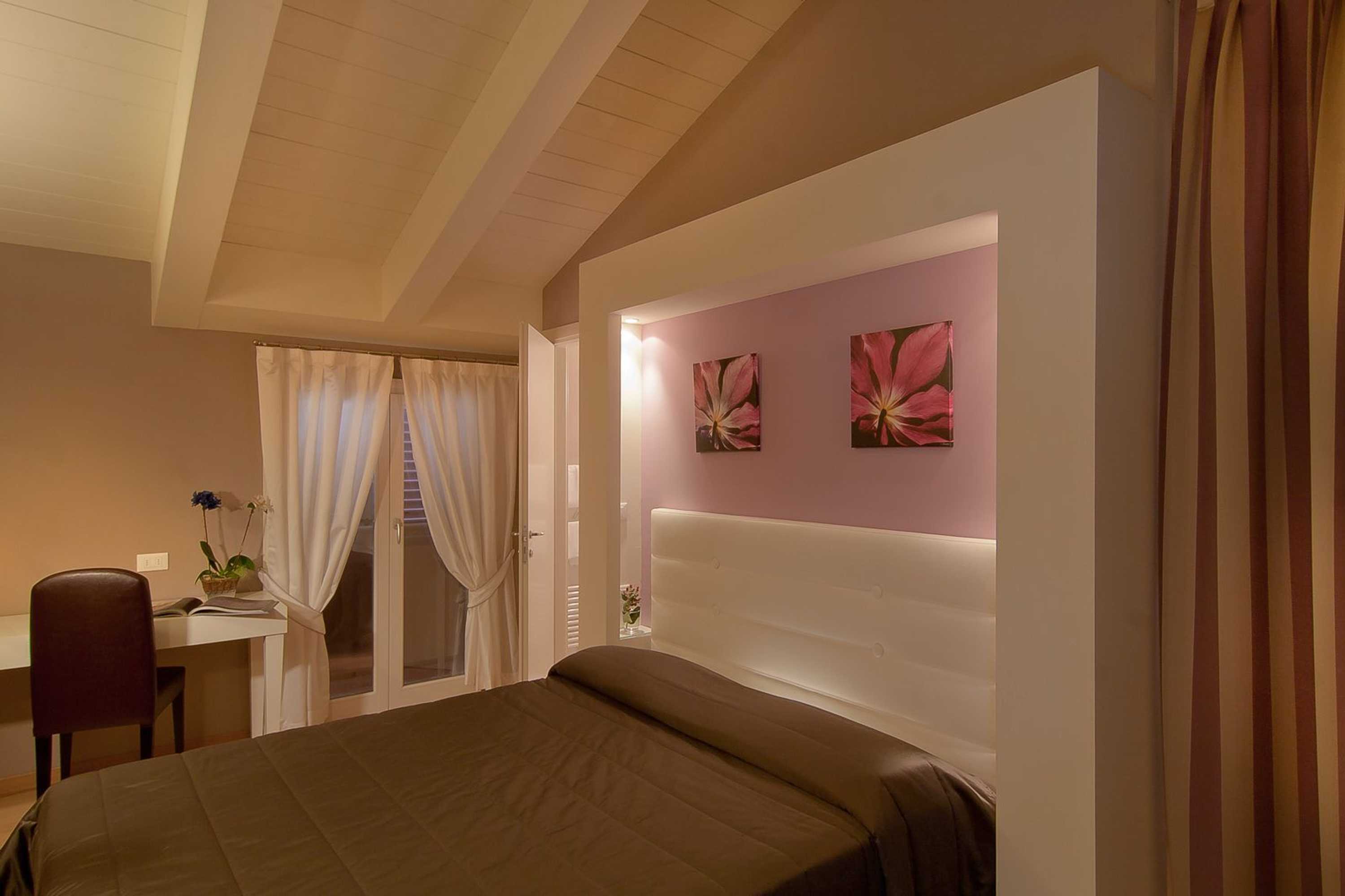 Gift card for Hotel Arnolfo & Aqua Laetitia Spa And Beauty Gift card for Hotel Arnolfo & Aqua Laetitia Spa And Beauty