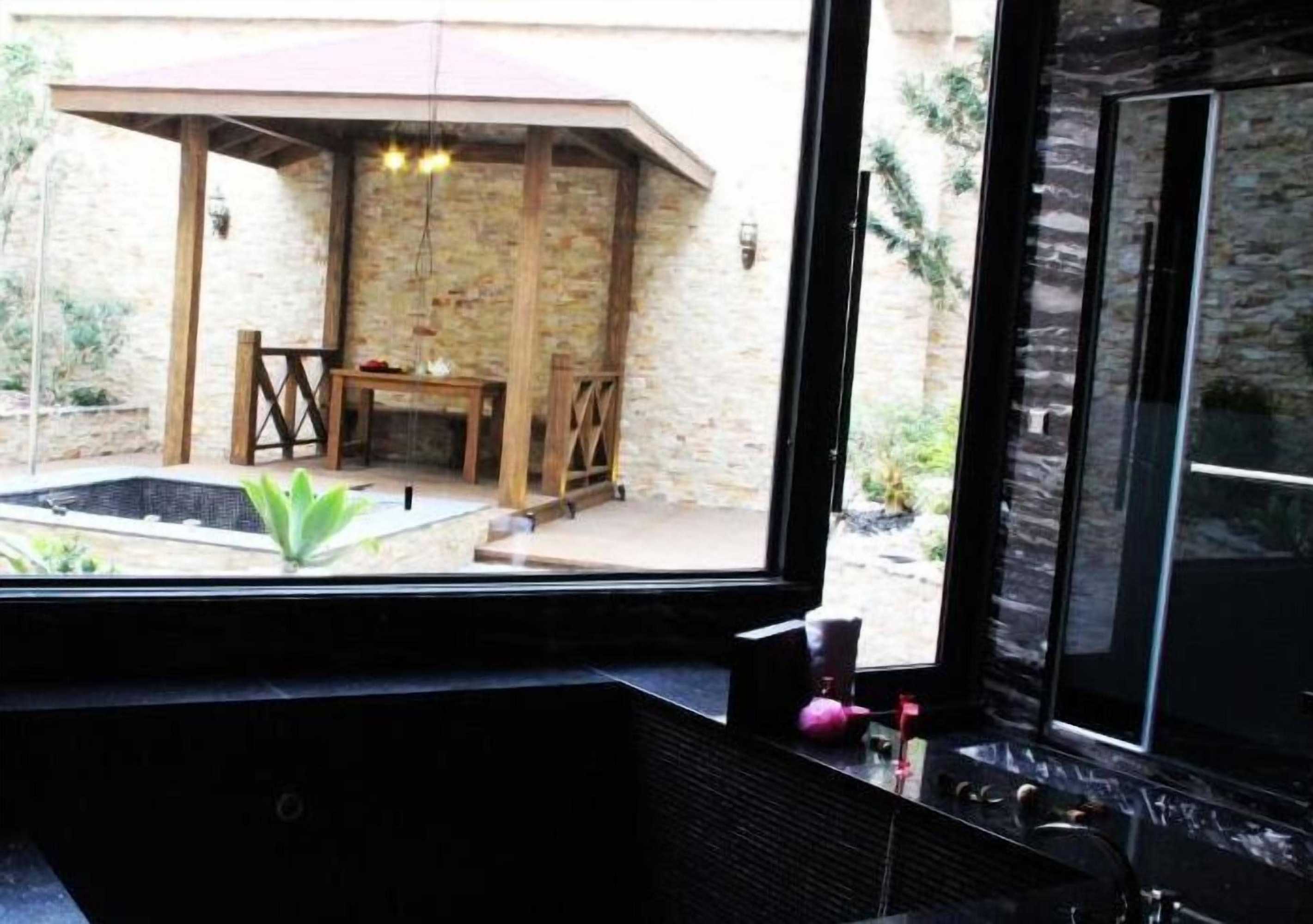 Gift card for Yin Shui Han Motel Gift card for Yin Shui Han Motel