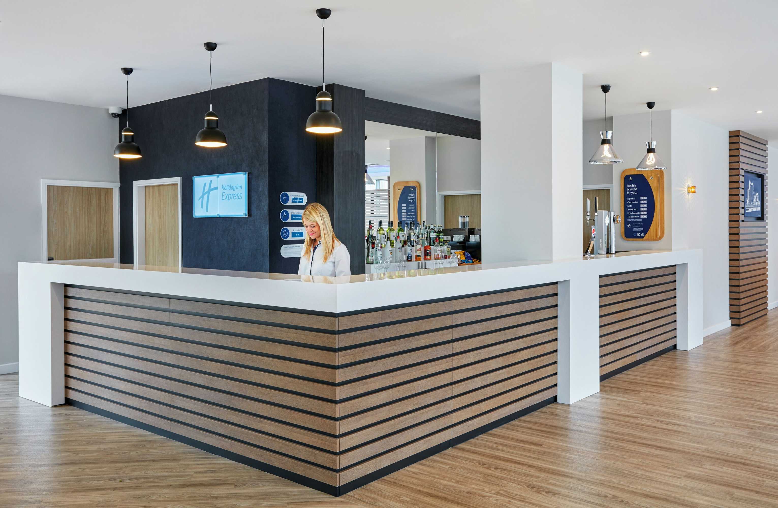 Gift card for Holiday Inn Express Grimsby by Ihg Gift card for Holiday Inn Express Grimsby by Ihg