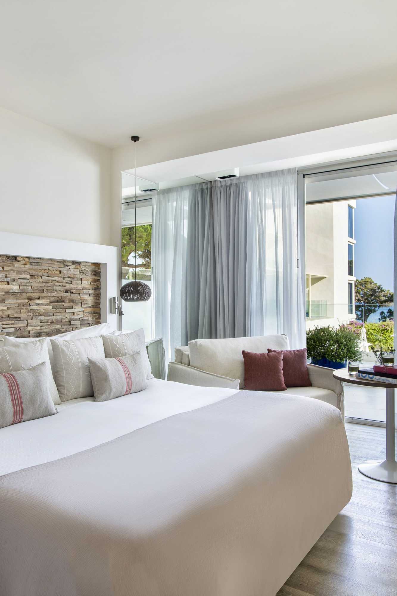 Gift card for ME Ibiza - The Leading Hotels of The World Gift card for ME Ibiza - The Leading Hotels of The World