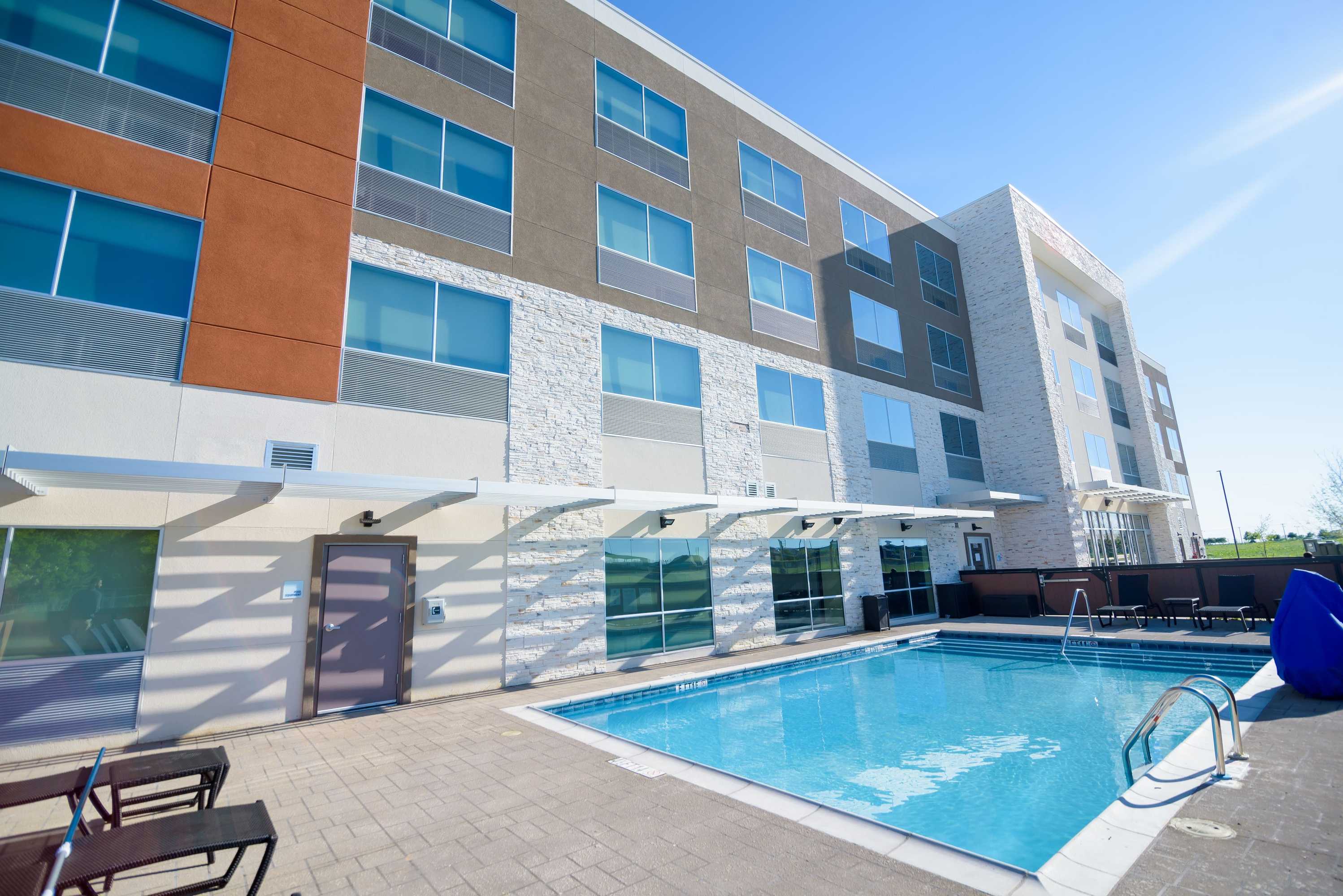 Gift card for Holiday Inn Express & Suites Mckinney - Frisco East by Ihg Gift card for Holiday Inn Express & Suites Mckinney - Frisco East by Ihg