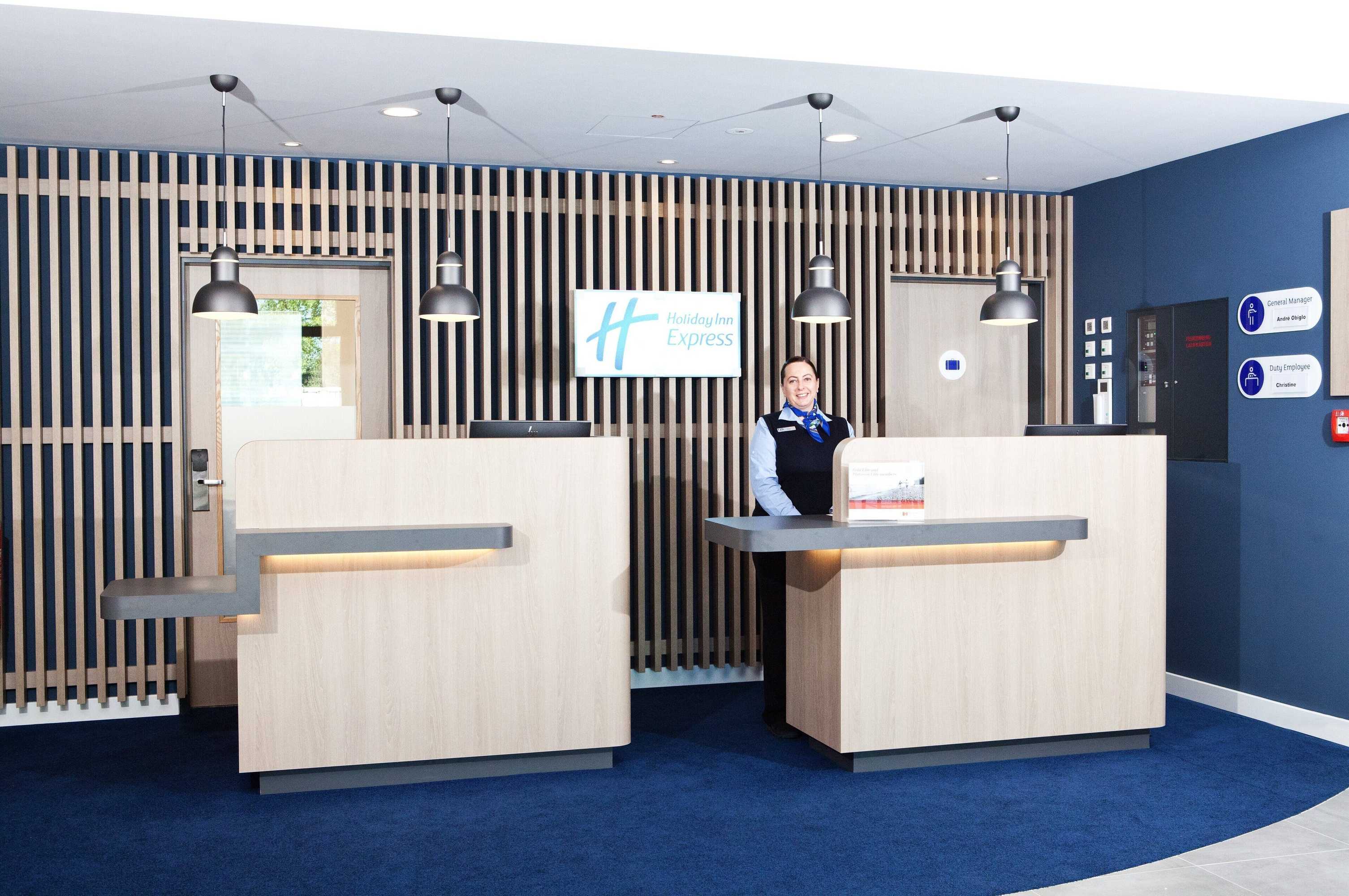 Gift card for Holiday Inn Express Frankfurt Airport-Raunheim by Ihg Gift card for Holiday Inn Express Frankfurt Airport-Raunheim by Ihg