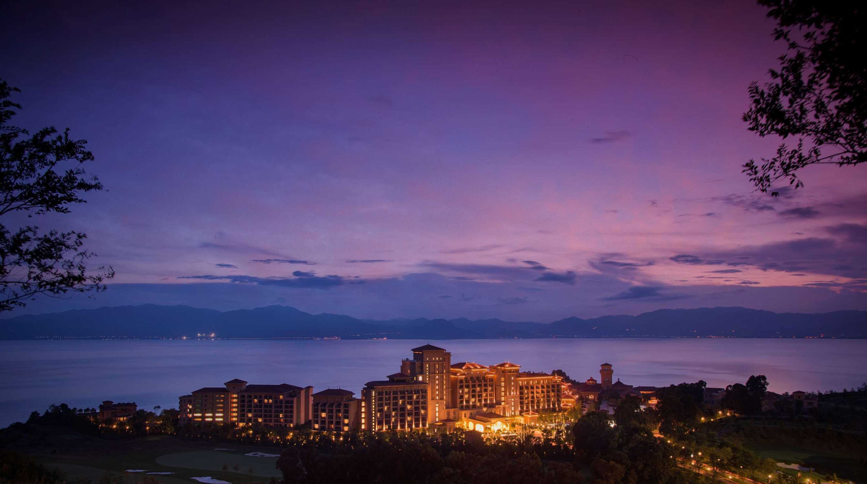 Gift card for Hilton Yuxi Fuxian Lake Gift card for Hilton Yuxi Fuxian Lake