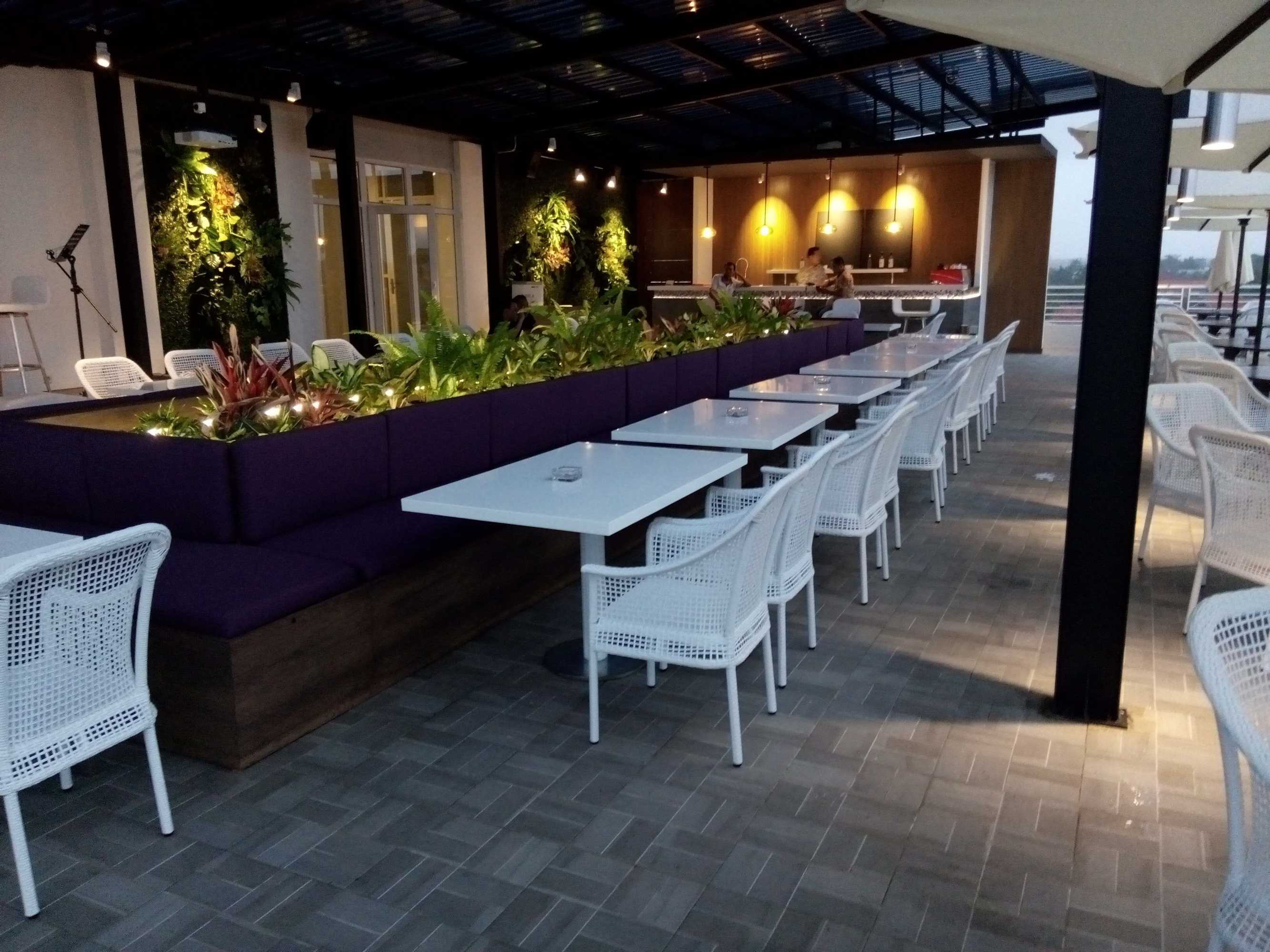Gift card for Front One Hotel Pamekasan Madura Gift card for Front One Hotel Pamekasan Madura