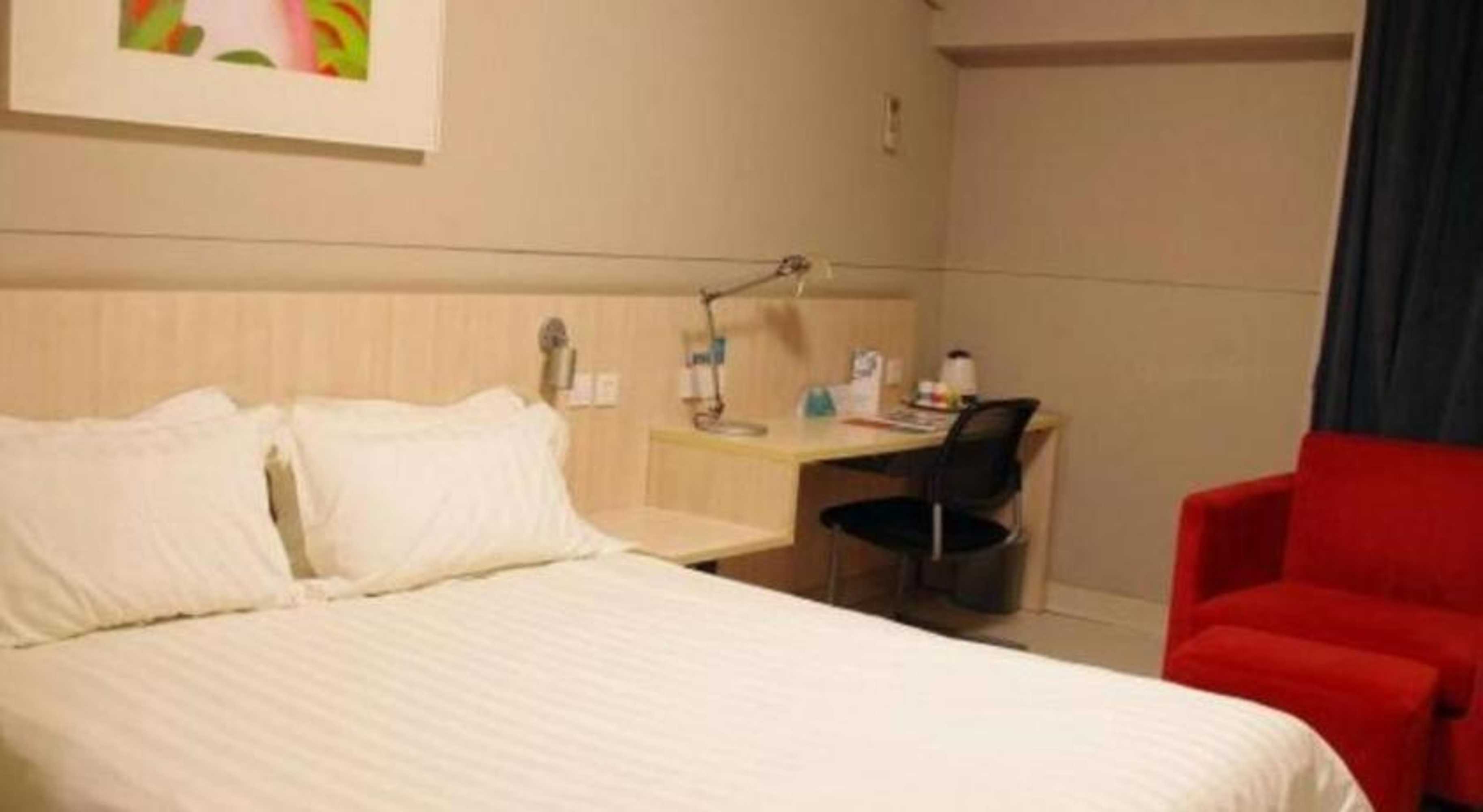 Gift card for Jinjiang Inn Zhengzhou Train Station Erqi Sq Subway Station Gift card for Jinjiang Inn Zhengzhou Train Station Erqi Sq Subway Station