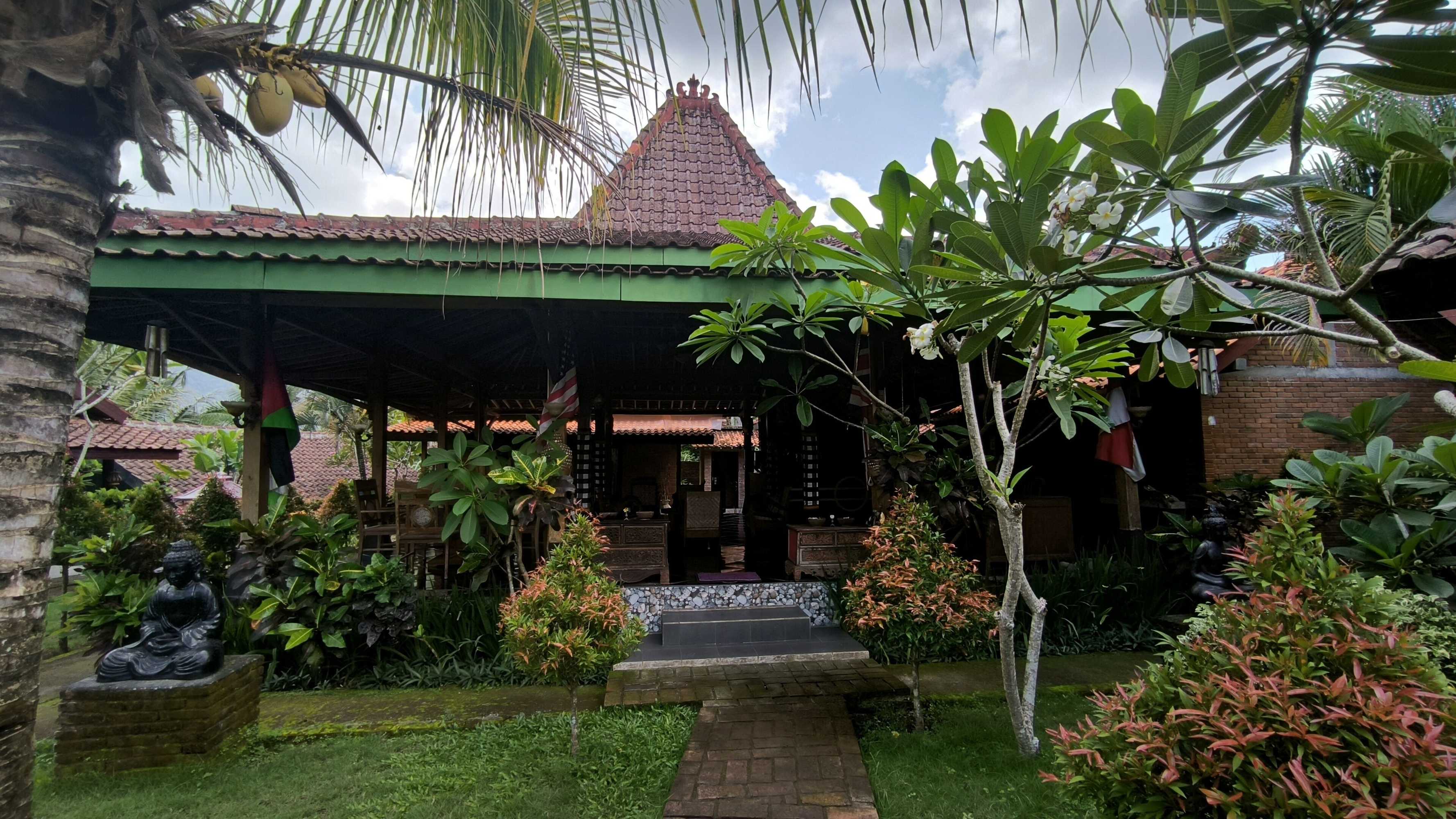 Gift card for Villa Setumbu by Cocotel