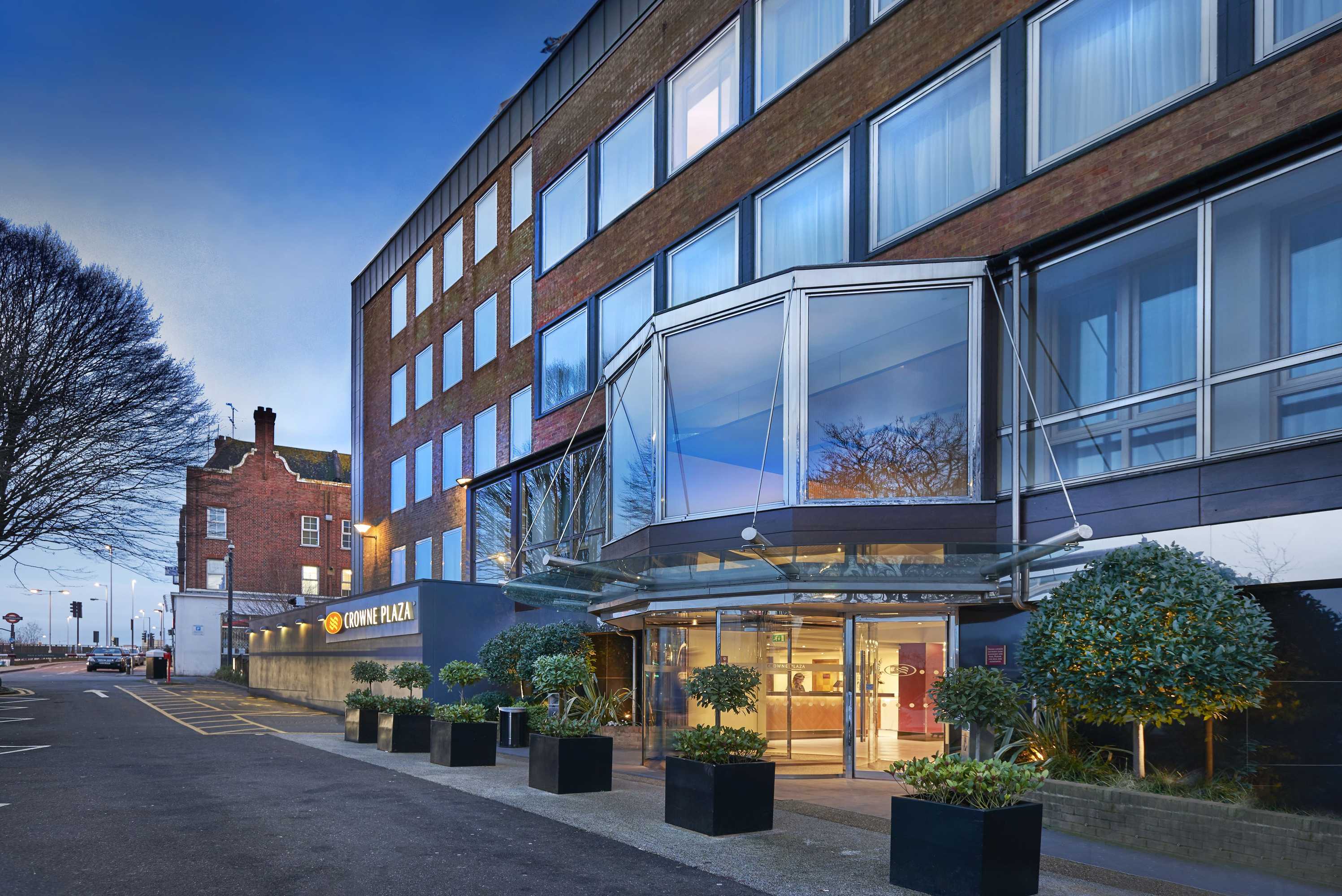 Gift card for Crowne Plaza London Ealing by Ihg Gift card for Crowne Plaza London Ealing by Ihg